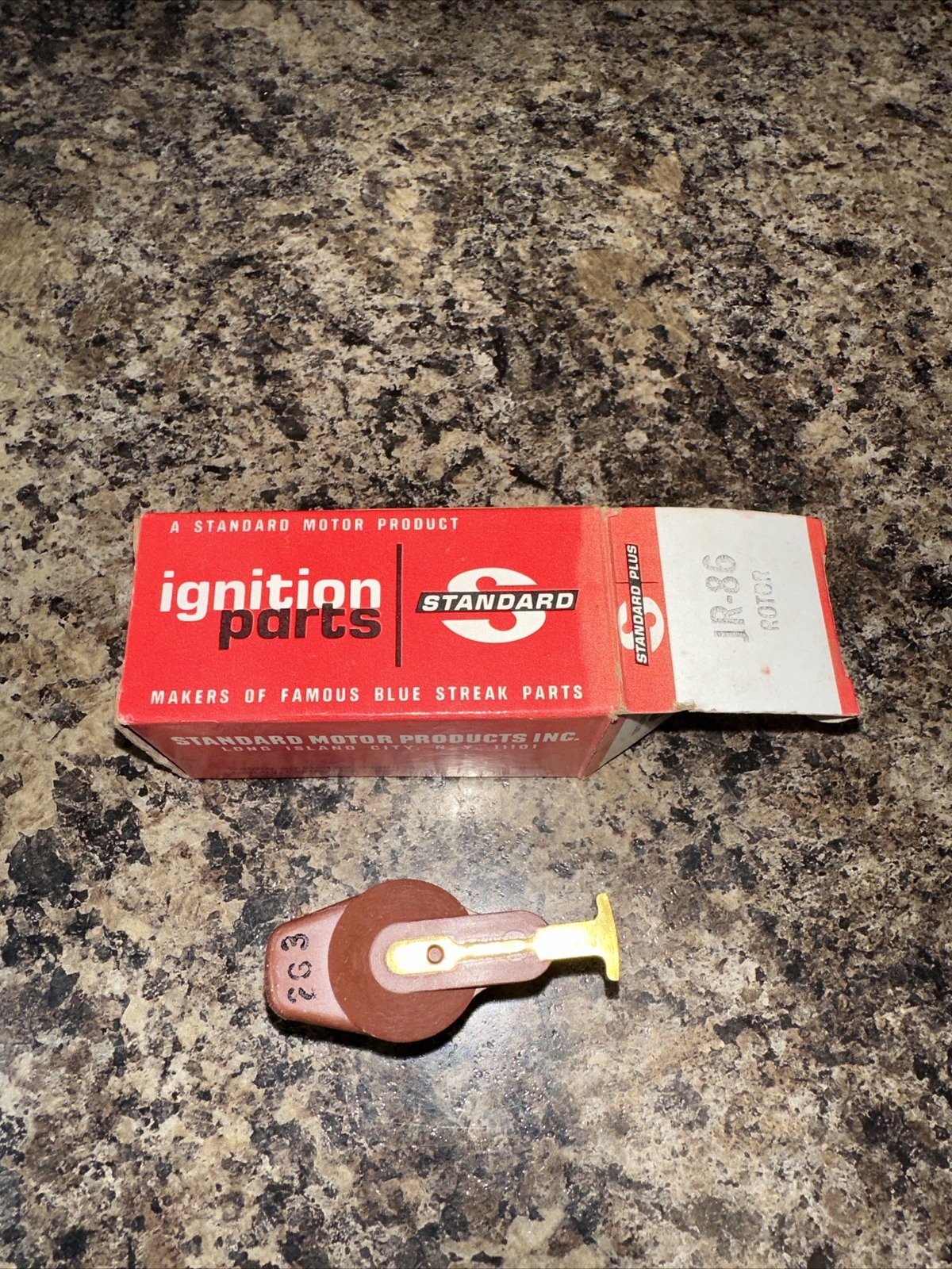 NOS Standard JR-86 Distributor Rotor! Free Shipping!