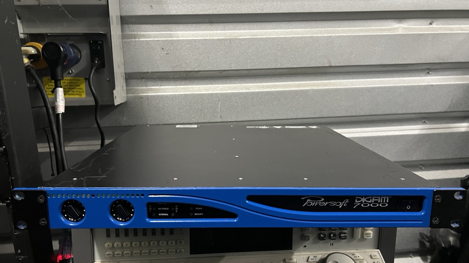 Powersoft Digam 7000 Power Amp Stereo 2Ω: 3500 WPC Excellent Condition 220V