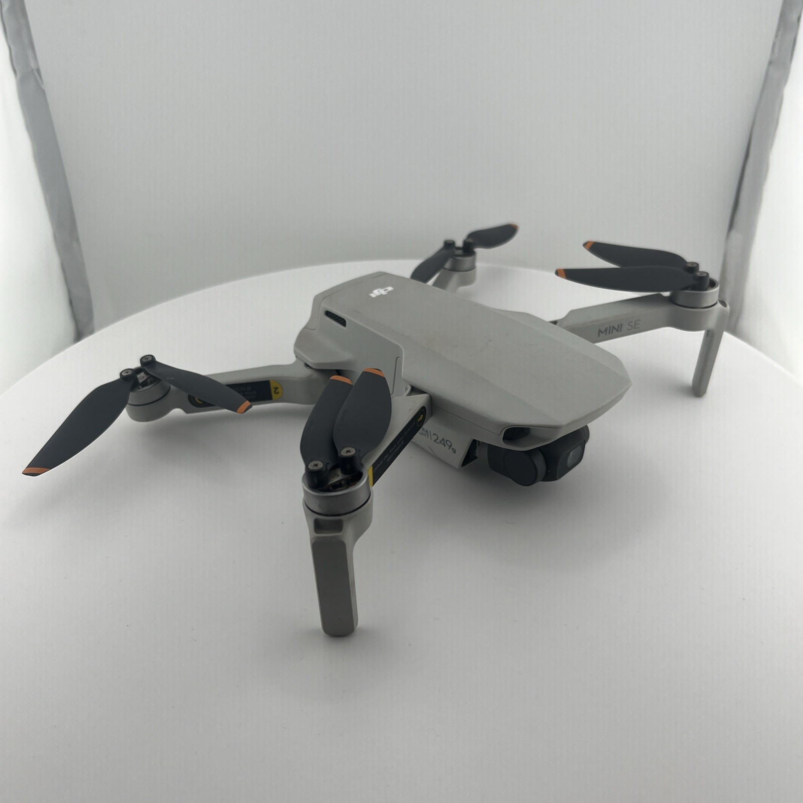 DJI Mini SE Camera Drone - BOUND