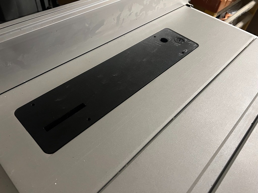 Evolution R10 Table Saw Zero Clearance Throat Plate w/ Locking Mechanism 300F