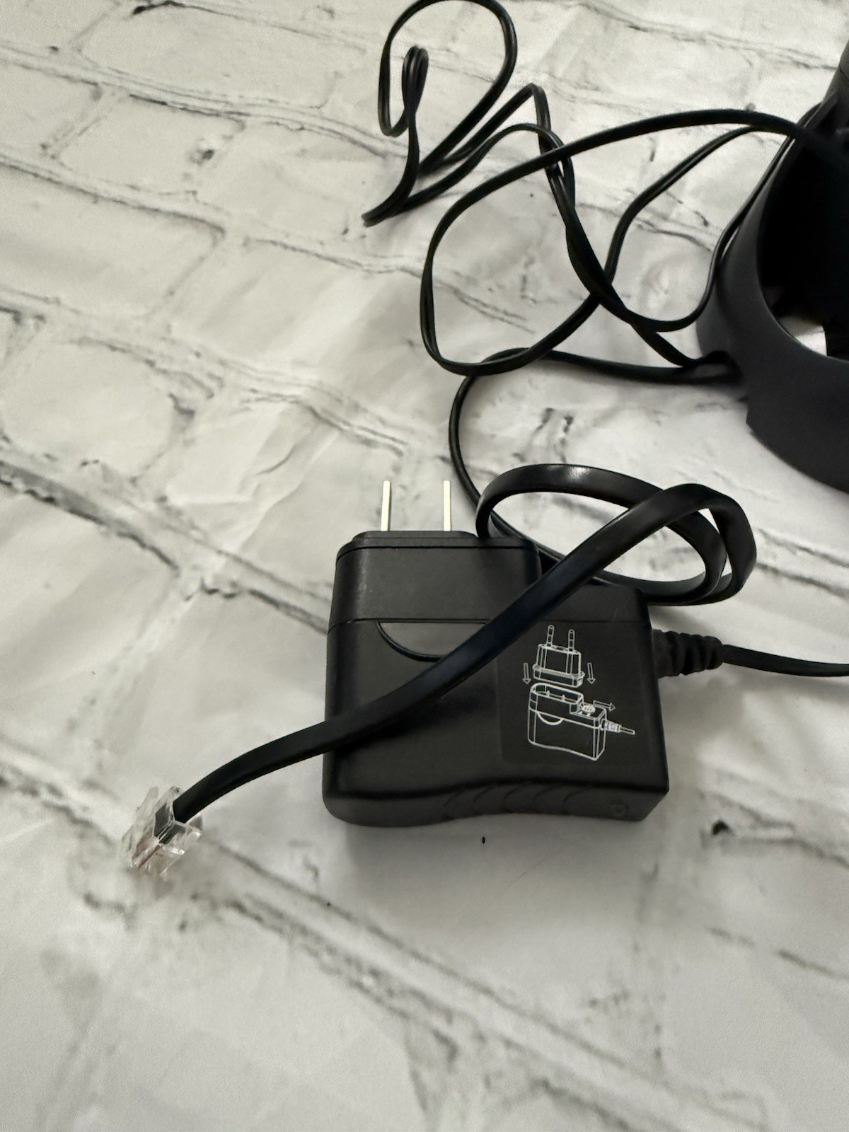Plantronics CS351N Wireless Office Phone Headset Base System Powers On