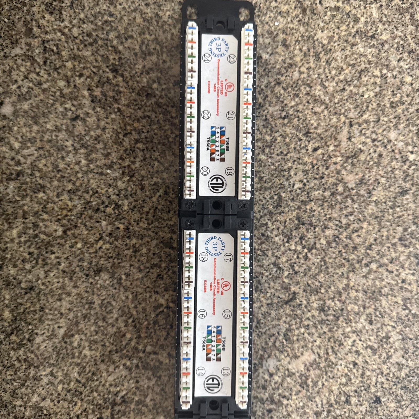 DataComm Electronics CAT5e 24 Port Patch Panel