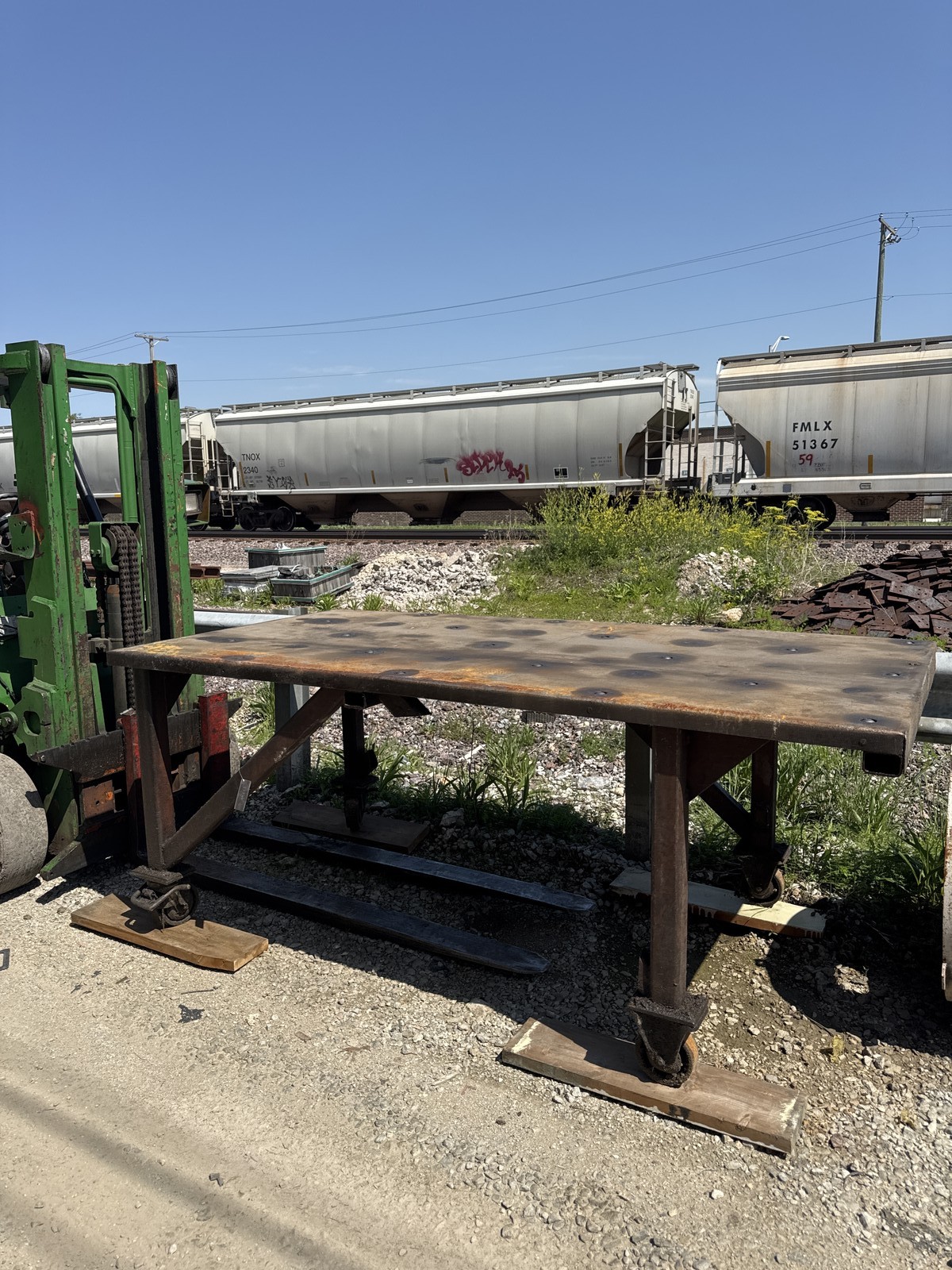 Heavy Duty Welding Table w/ball rollers on Casters 96x48x39 in INV=33358