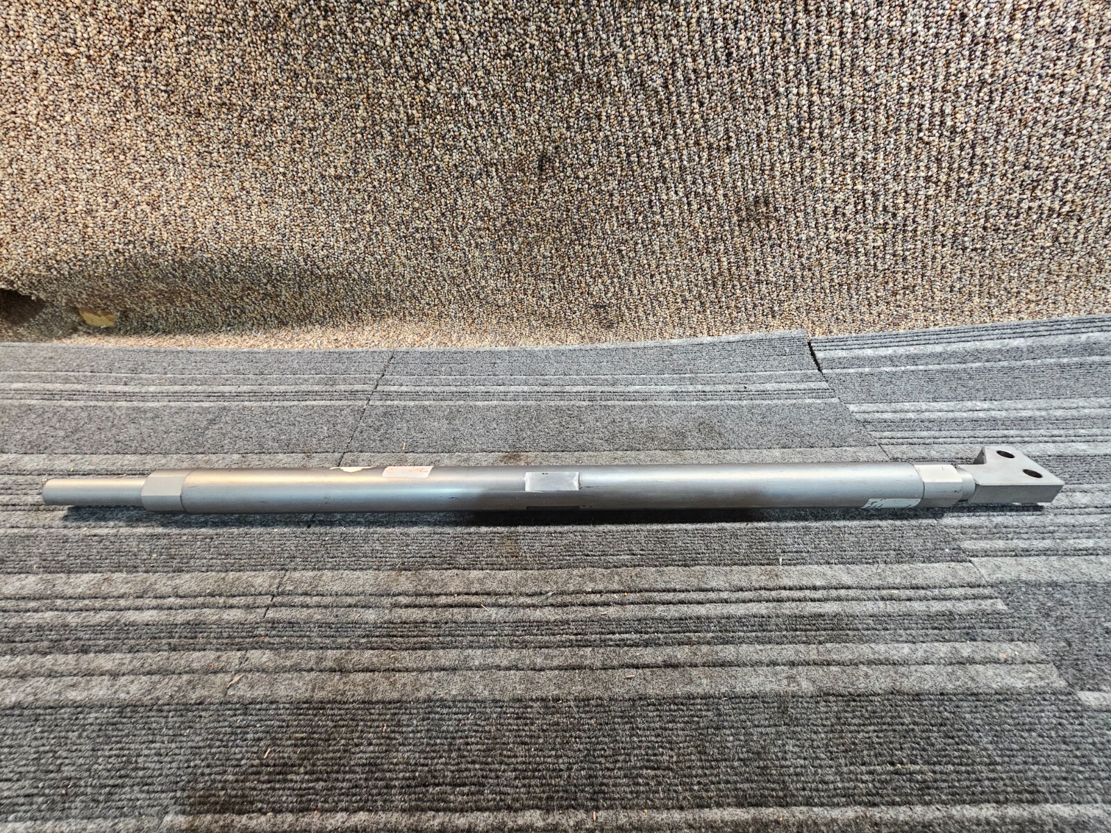 Gamechange Solar Actuator Change Tool - West 42000N Max Load 20240403-0074