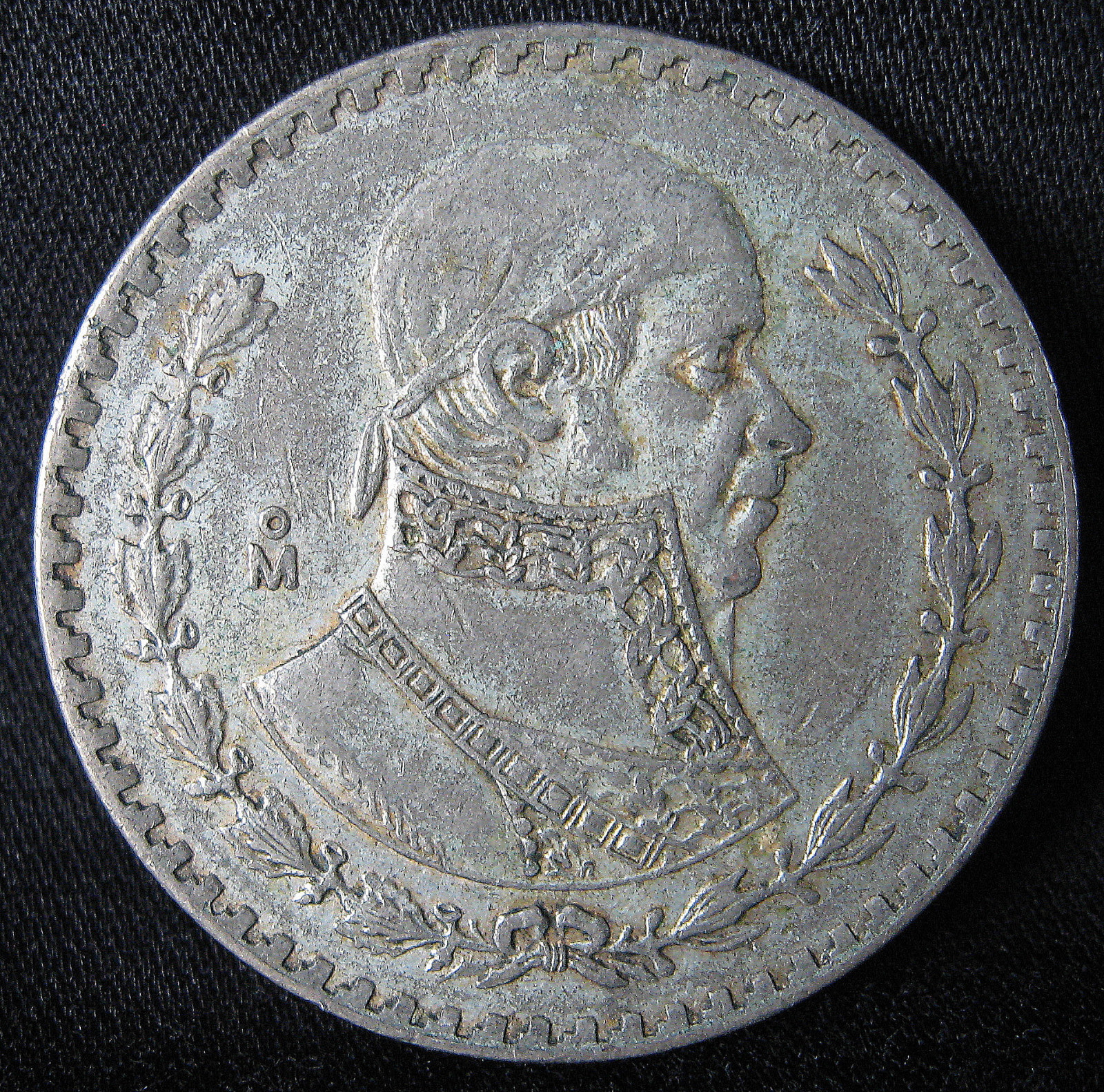 1957-1967 10% Silver Mexican Un Peso - BIG OLD MORELOS SILVER DOLLAR FROM MEXICO