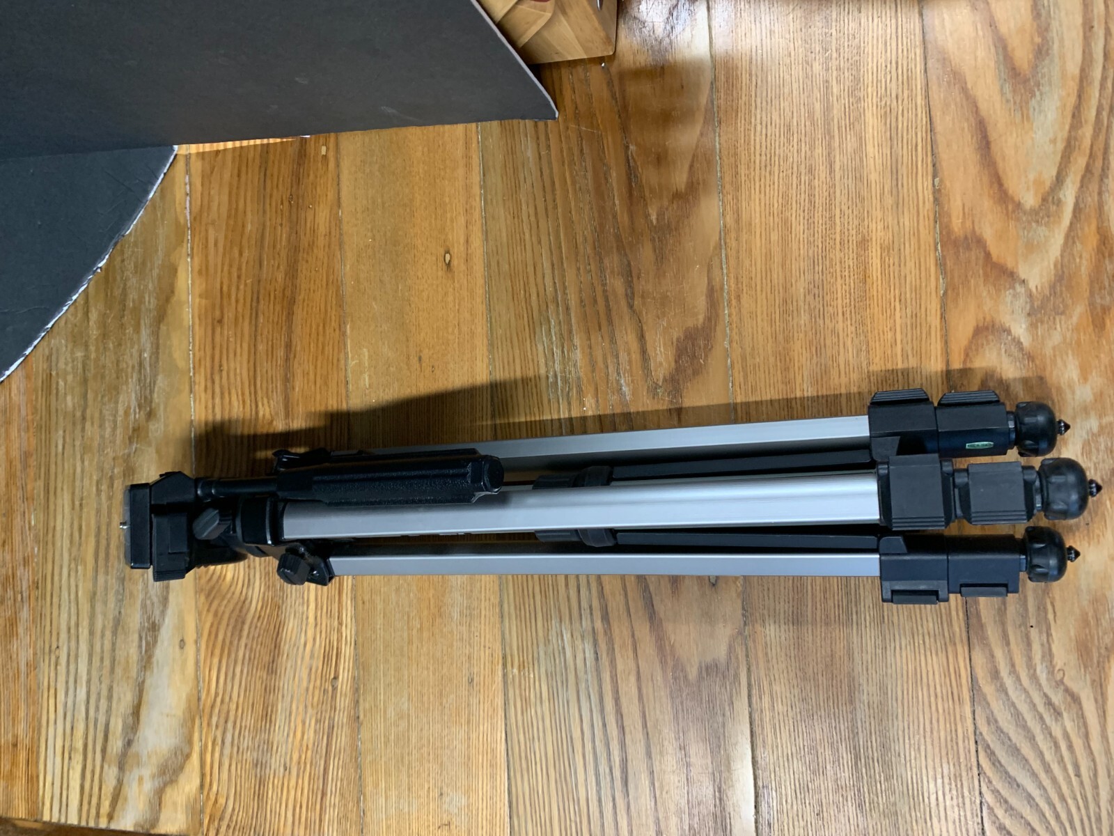 Samsonite 3000 Camera Collapsible Tripod Stand Portable and Light Weight