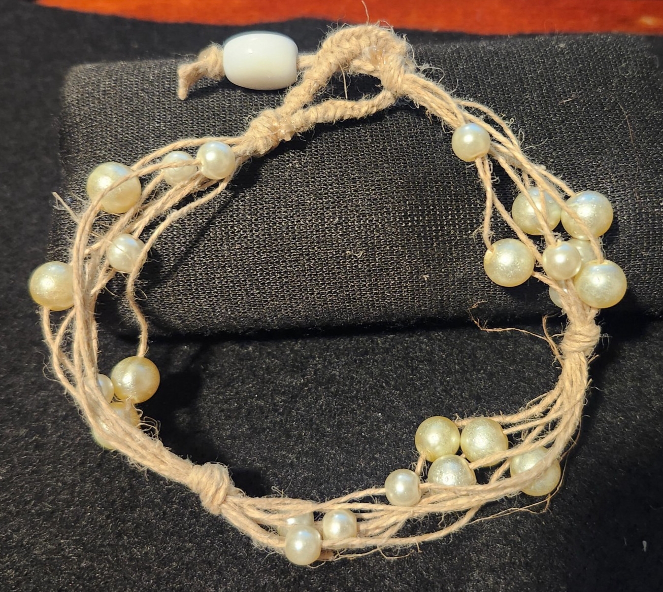 Handmade Hemp and Faux Pearl Bracelet/Anklet