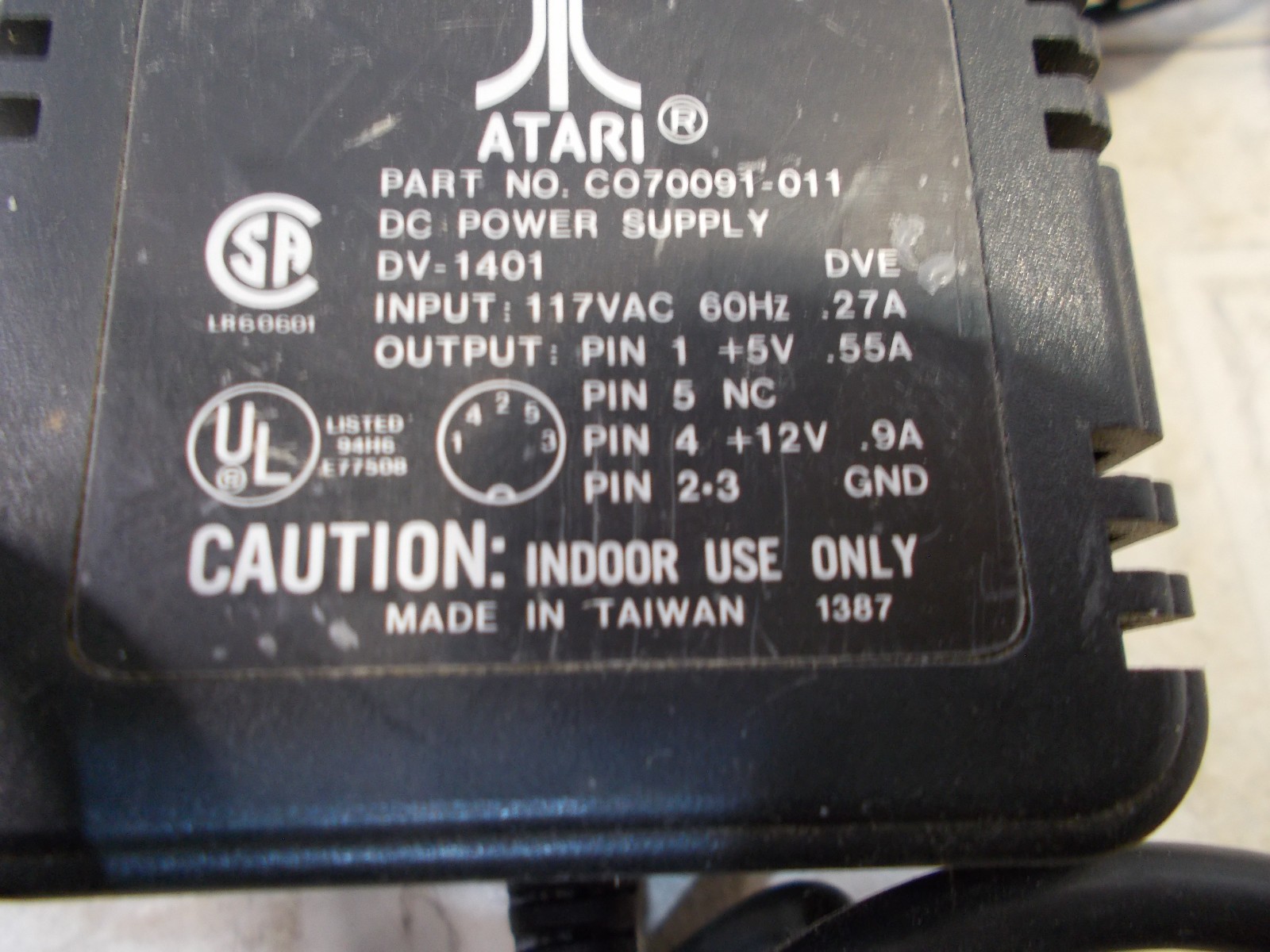Vintage Atari Power Supply C070091-011  5 Pin