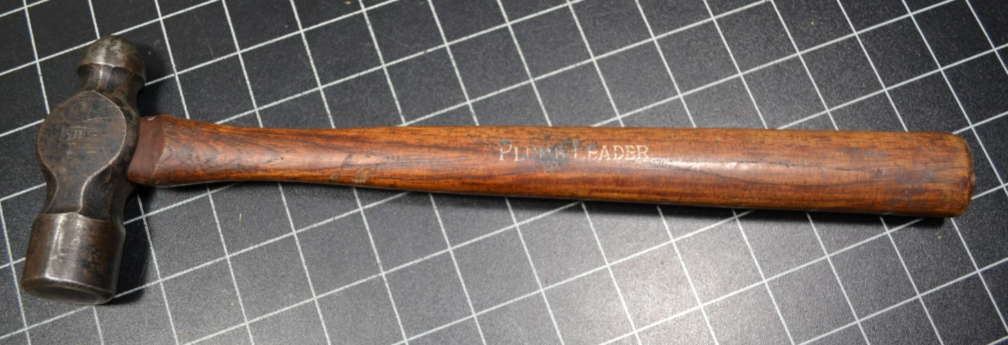 PLUMB - LEADER - N&W - NORFOLK & WESTERN RR - BALL PEEN HAMMER ORIGINAL HANDLE