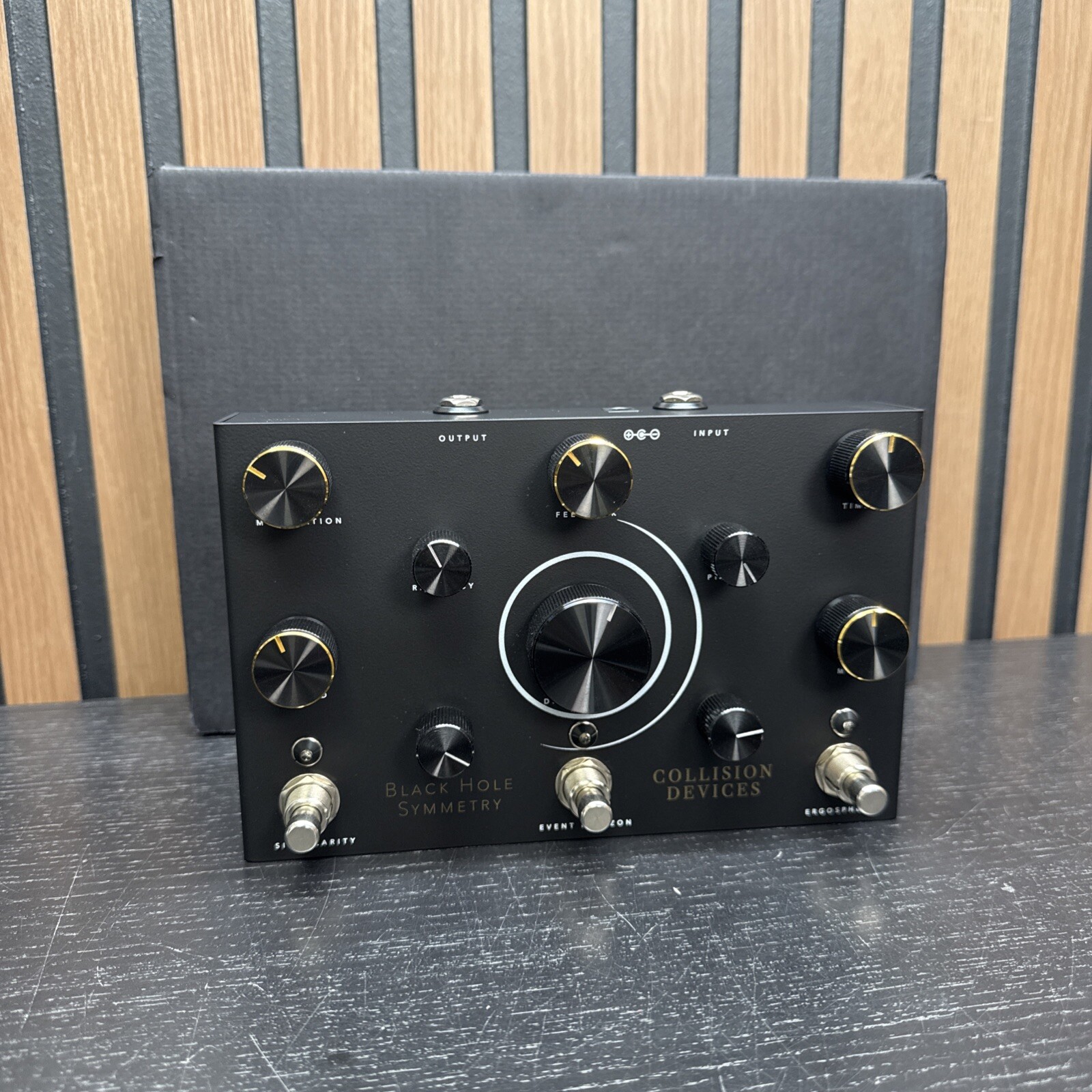Collision Devices Black Hole Symmetry Fuzz, Reverb & Delay Guitar Effects Pedal