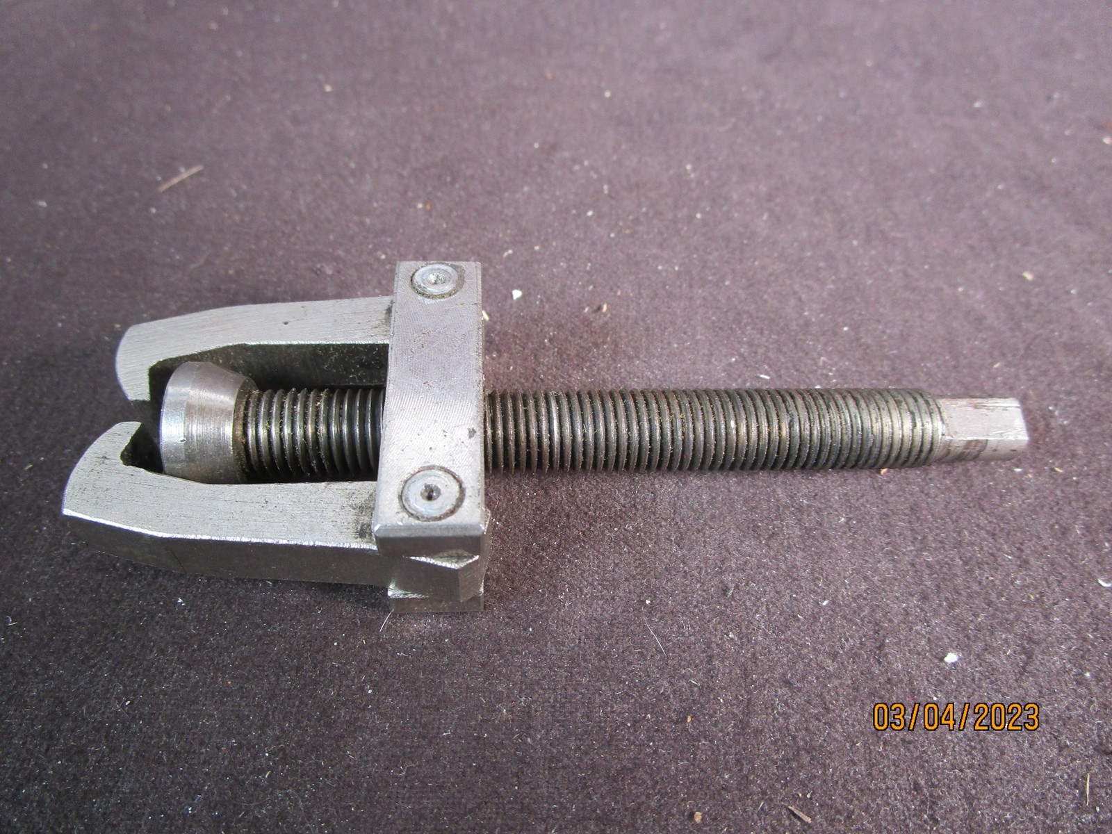 2 Jaw Mini Automotive Gear Puller 3-1/2"