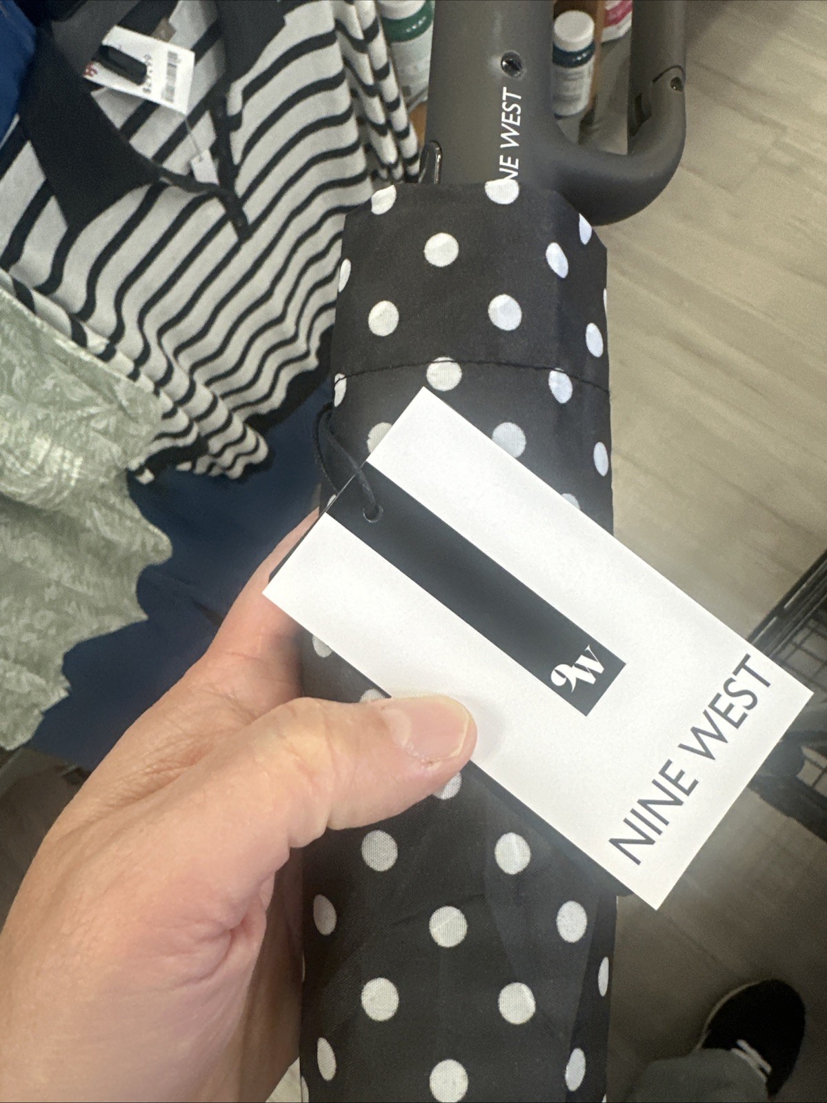 Nine West Umbrella Auto Open/ Close Brown w Multicolored Dots NWT