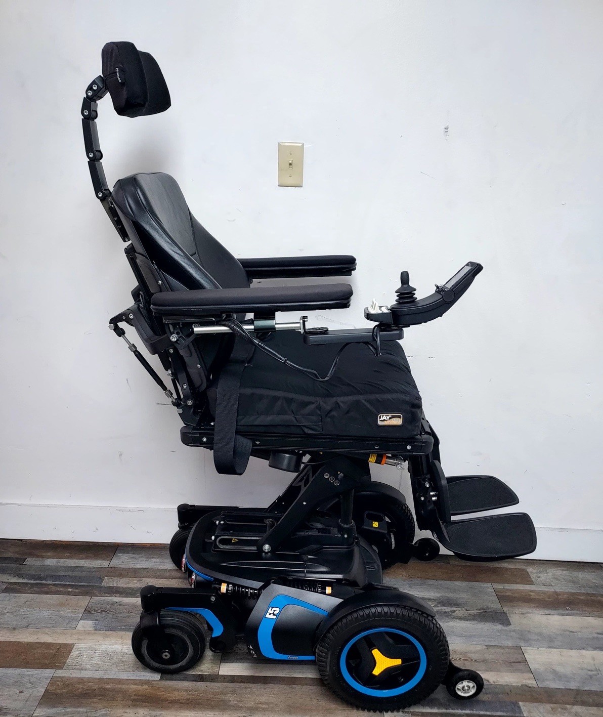 PERMOBIL F5 POWER WHEELCHAIR,POWER TILT,RECLINE,LEGS & LIFT. FAST, 7.5 MPH