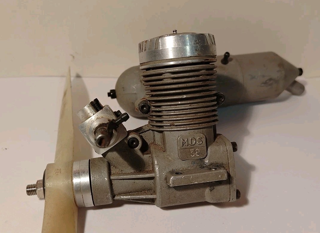MDS 58 RC Nitro/Glow 2-Stroke Engine with Muffler RC Aircraft Good Compression