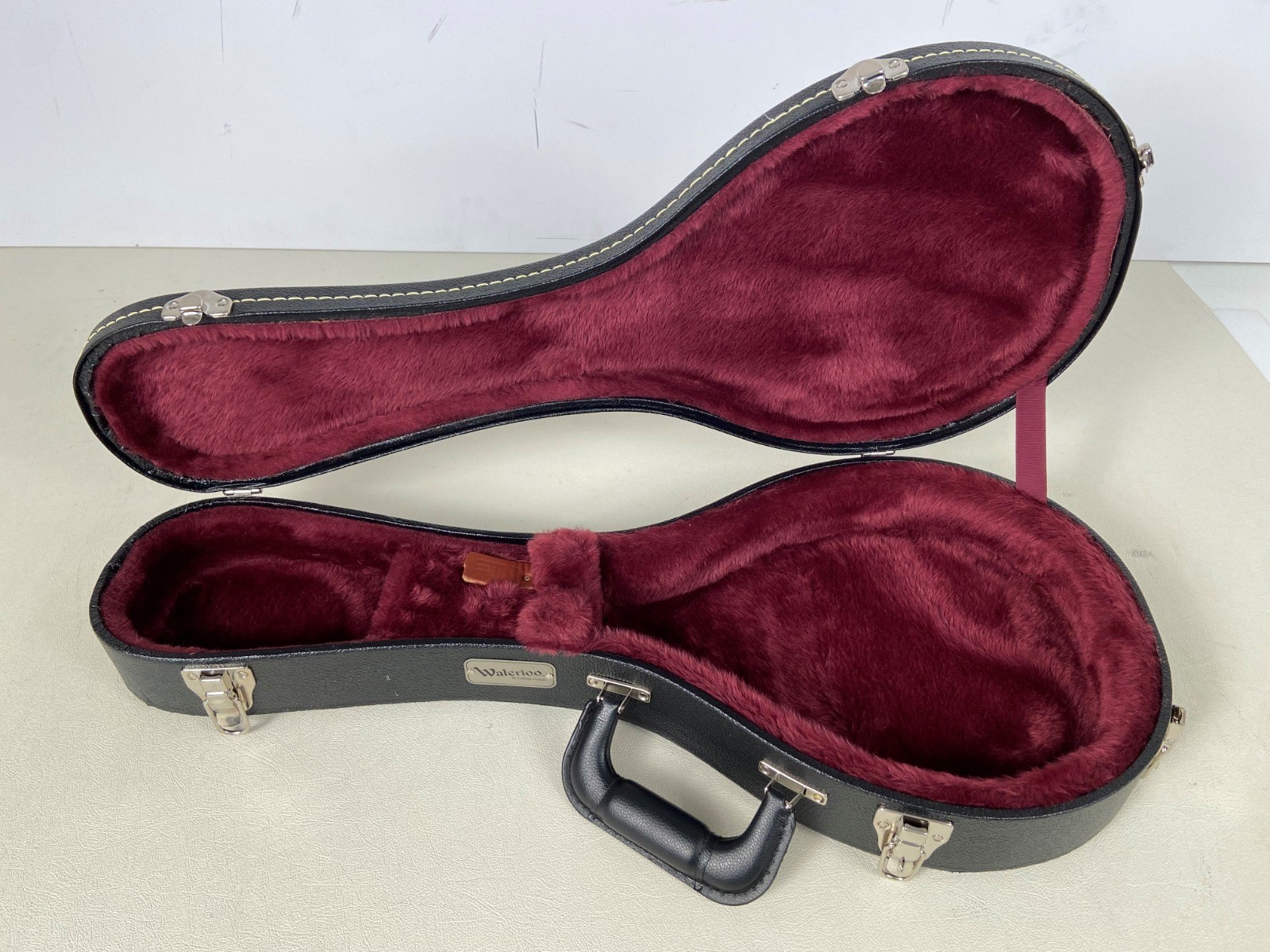 TKL Waterloo A Mandolin Case B8108/BL