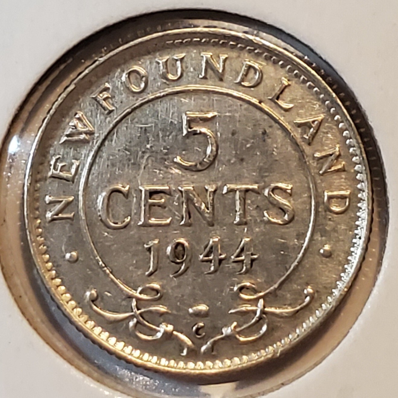 1944 C -BRIGHT - Newfoundland 5 five cents - LOW COMBINED SHIP - NF-049