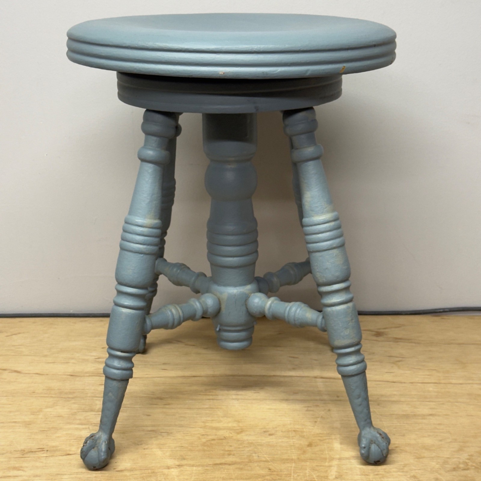 Antique Vintage Wooden Piano Stool Adjustable Seat Claw Ball Feet A. Merriam Co