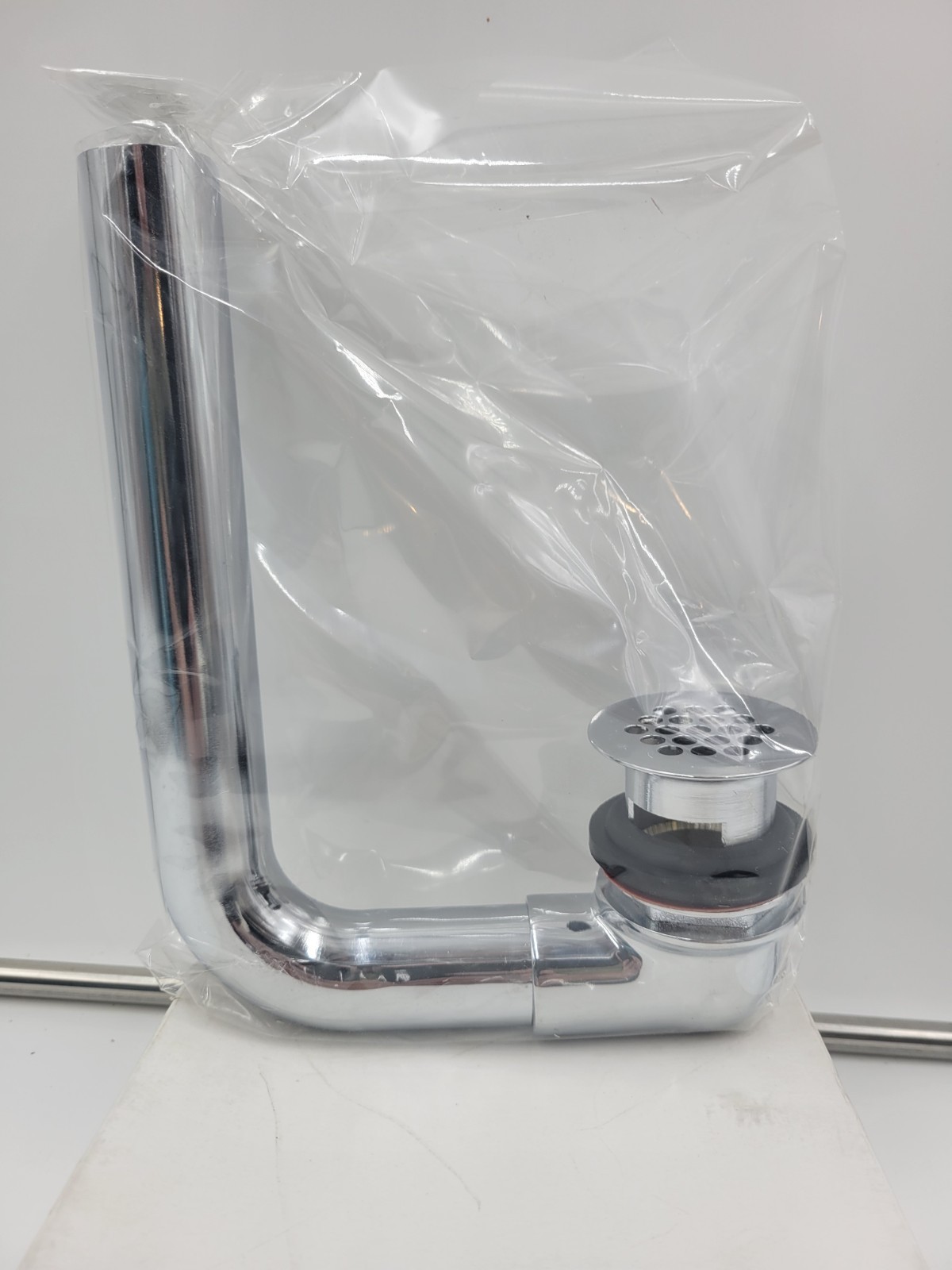 DELTA 33T290 CHROME OPEN GRID OFFSET STRAINER ASSEMBLY W/OVERFLOW HOLE 1-1/4"NIB