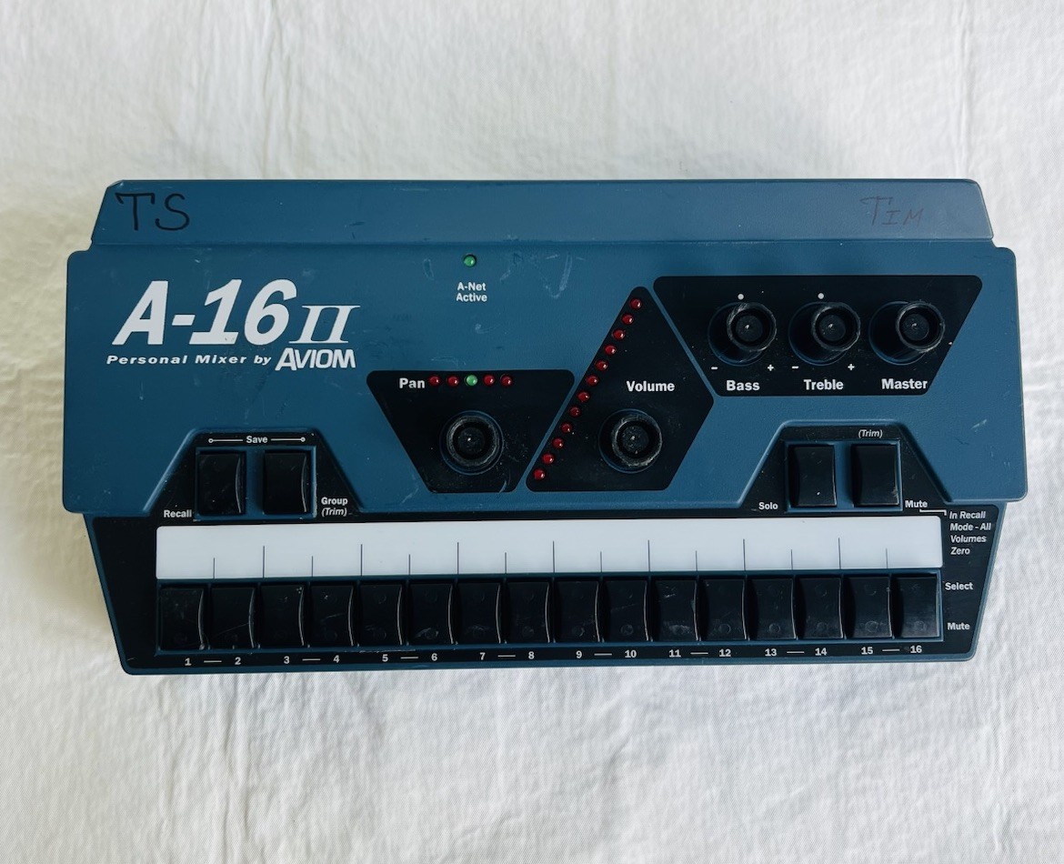 Aviom A-16II Personal Monitor Mixer