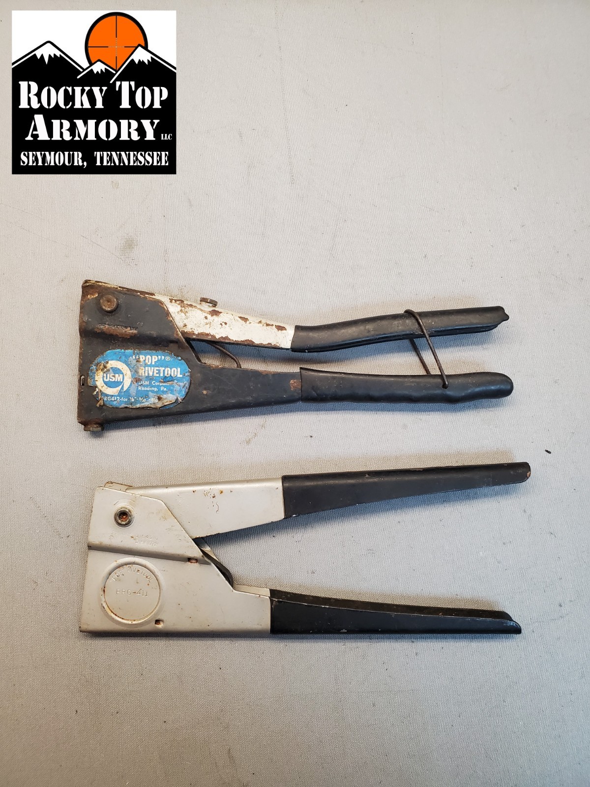 UNITED SHOW MACHINERY CORPS POP RIVET TOOL SET