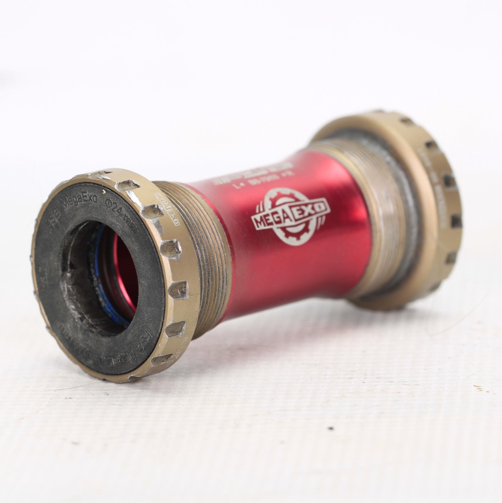 FSA MEGA EXO BOTTOM BRACKET  68/70mm 103g Sealed Hollowtech II