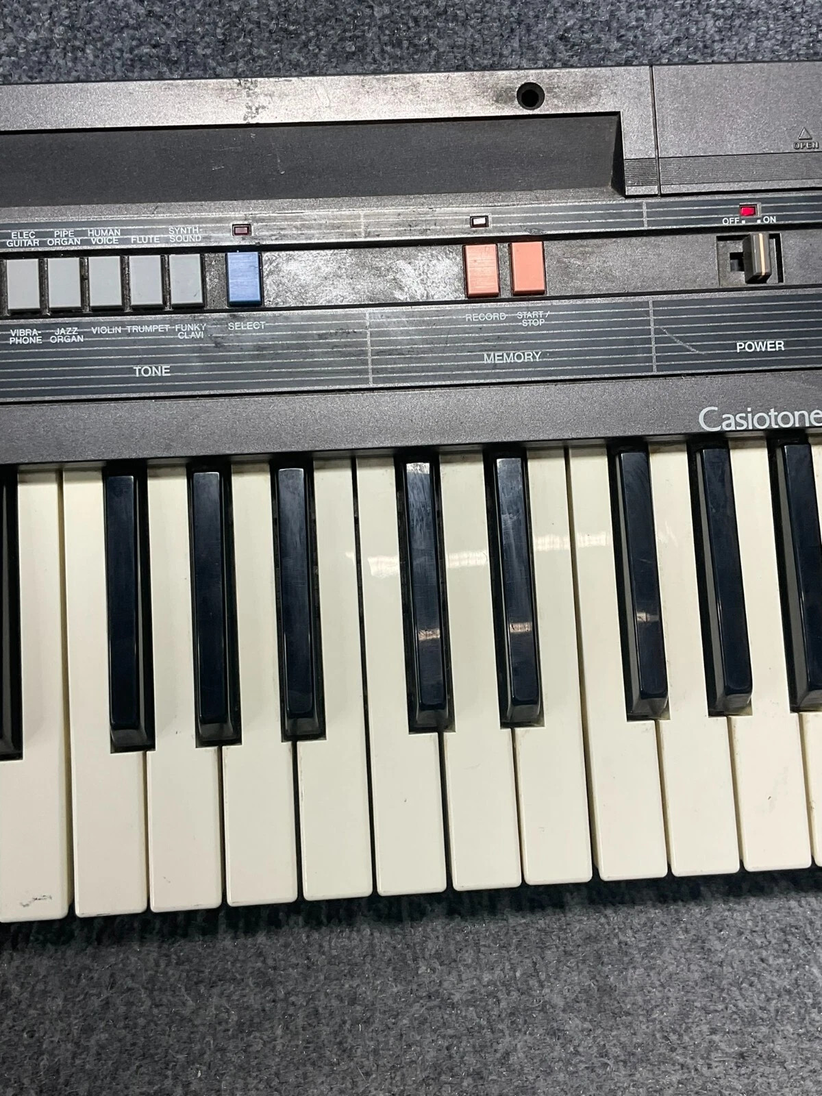 Casio CT-360 Casiotone PCM Synthesizer Keyboard Used