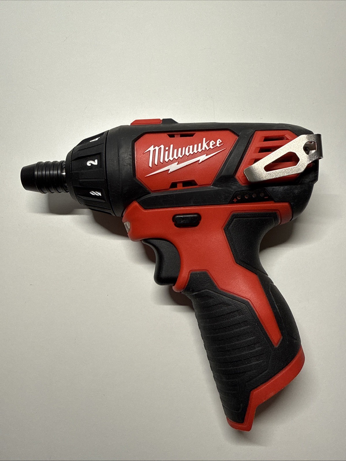 Milwaukee M12 2401-20 1/4 inch Cordless Hex Screwdriver *TESTED, TOOL ONLY