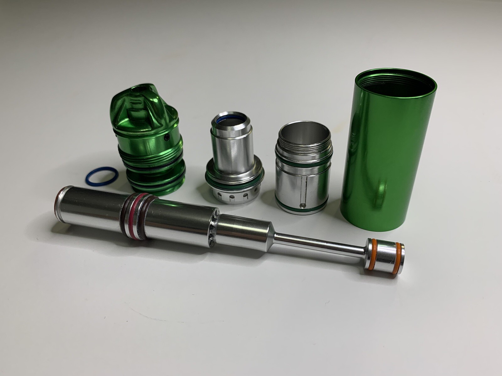 DYE MATRIX FUSE BOLT KIT ENGINE FOR DM13 DM12 GREEN BACK CAP