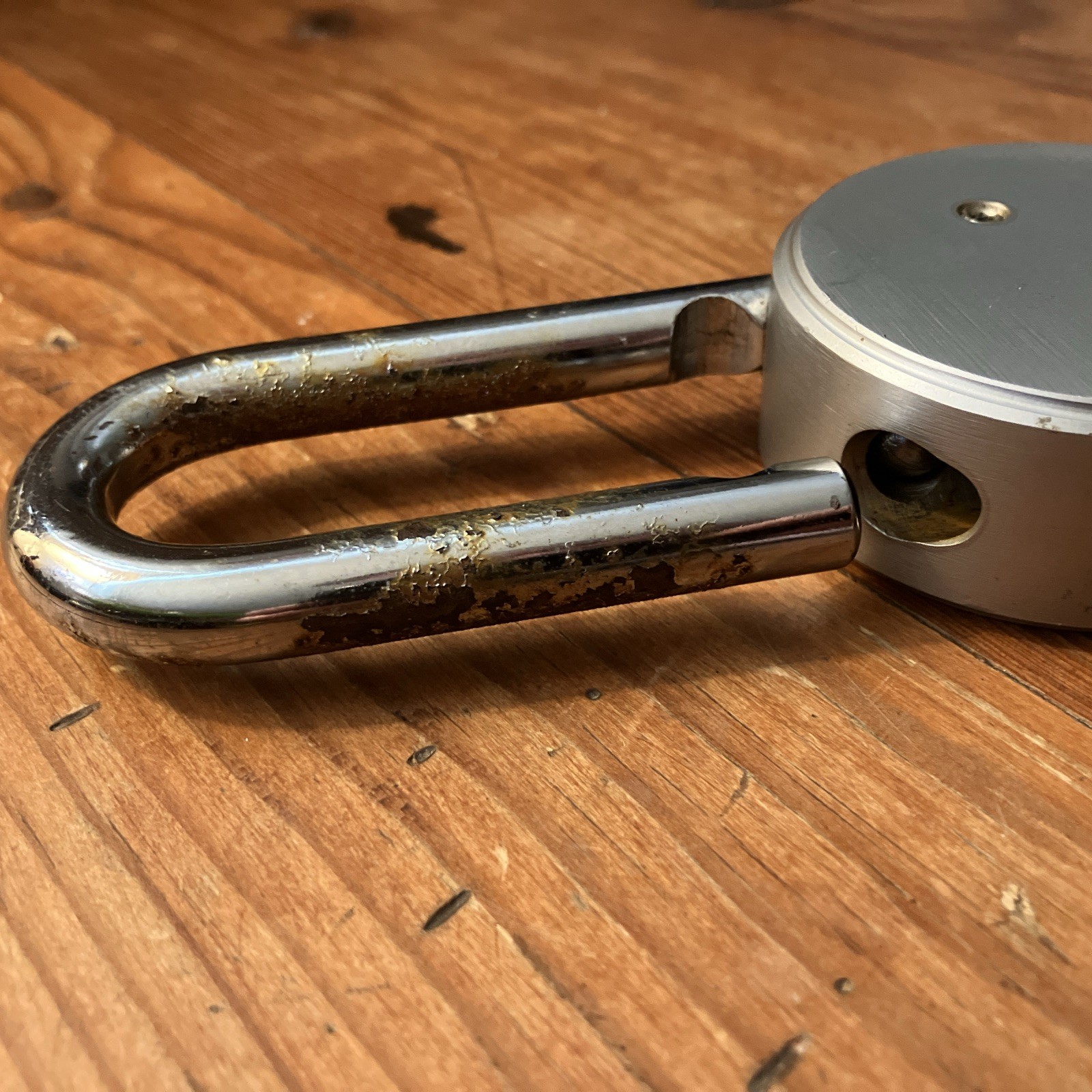 Schlage Padlock Heavy Duty Solid Steel 2.5" 64mm (Model 851226) w/ Keys