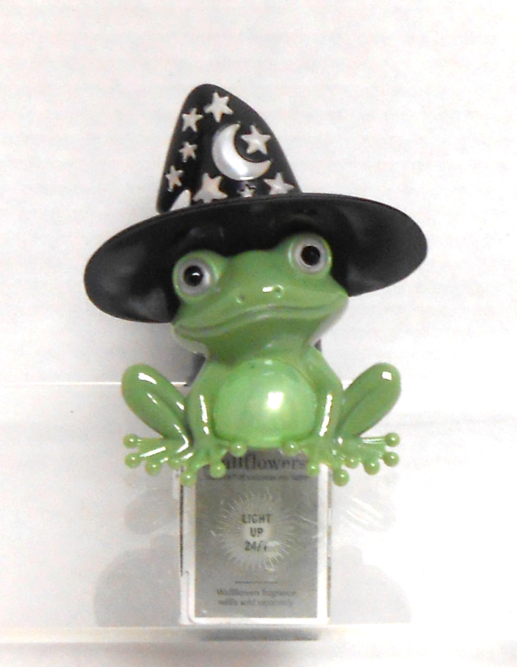 Bath & Body Works Halloween Witchy Frog Nightlight Wallflower Plug In