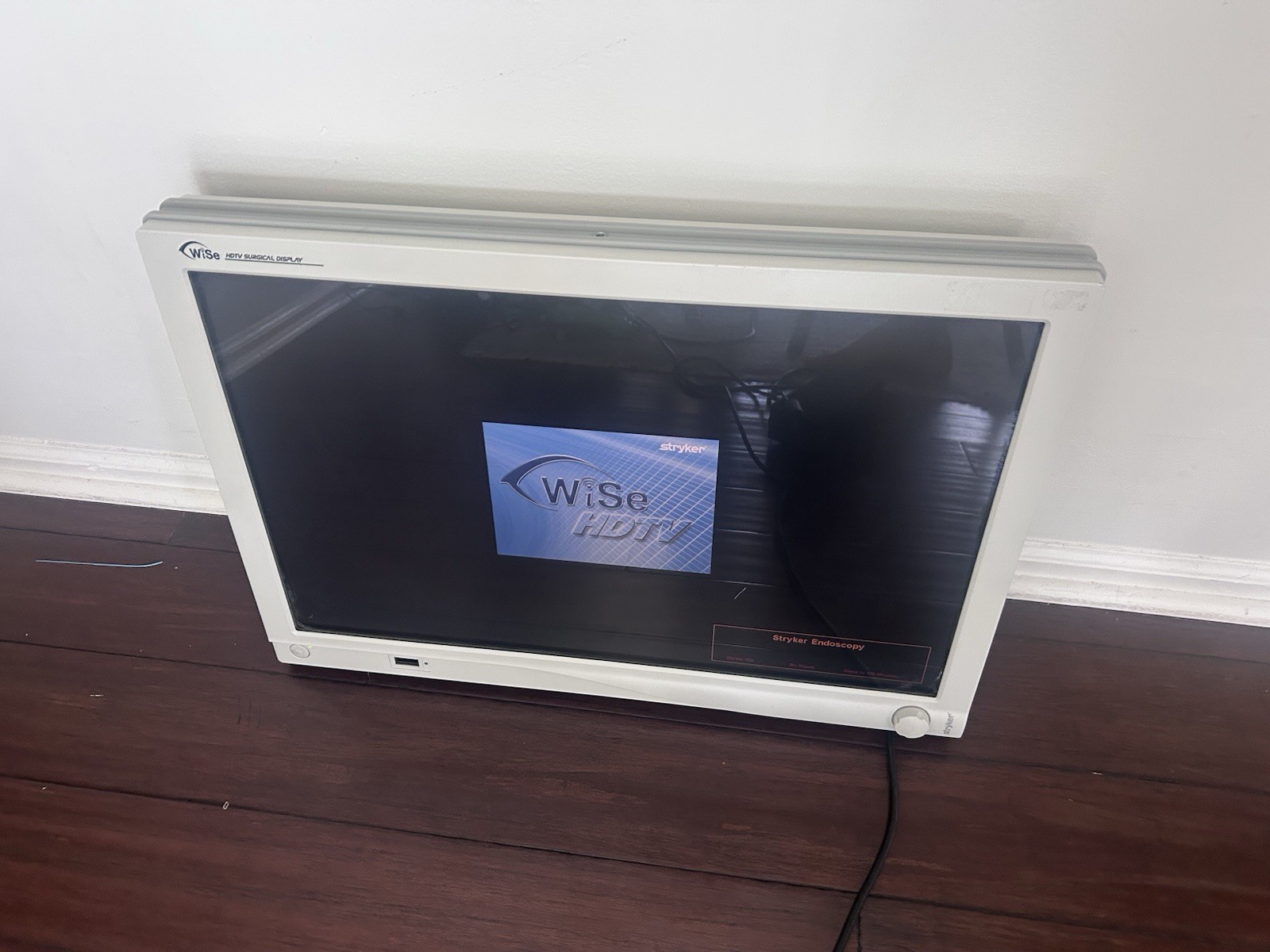 STRYKER WISE HDTV TESTED 0240030970 TOUCH MONITOR No Power Supply Or Blue Key