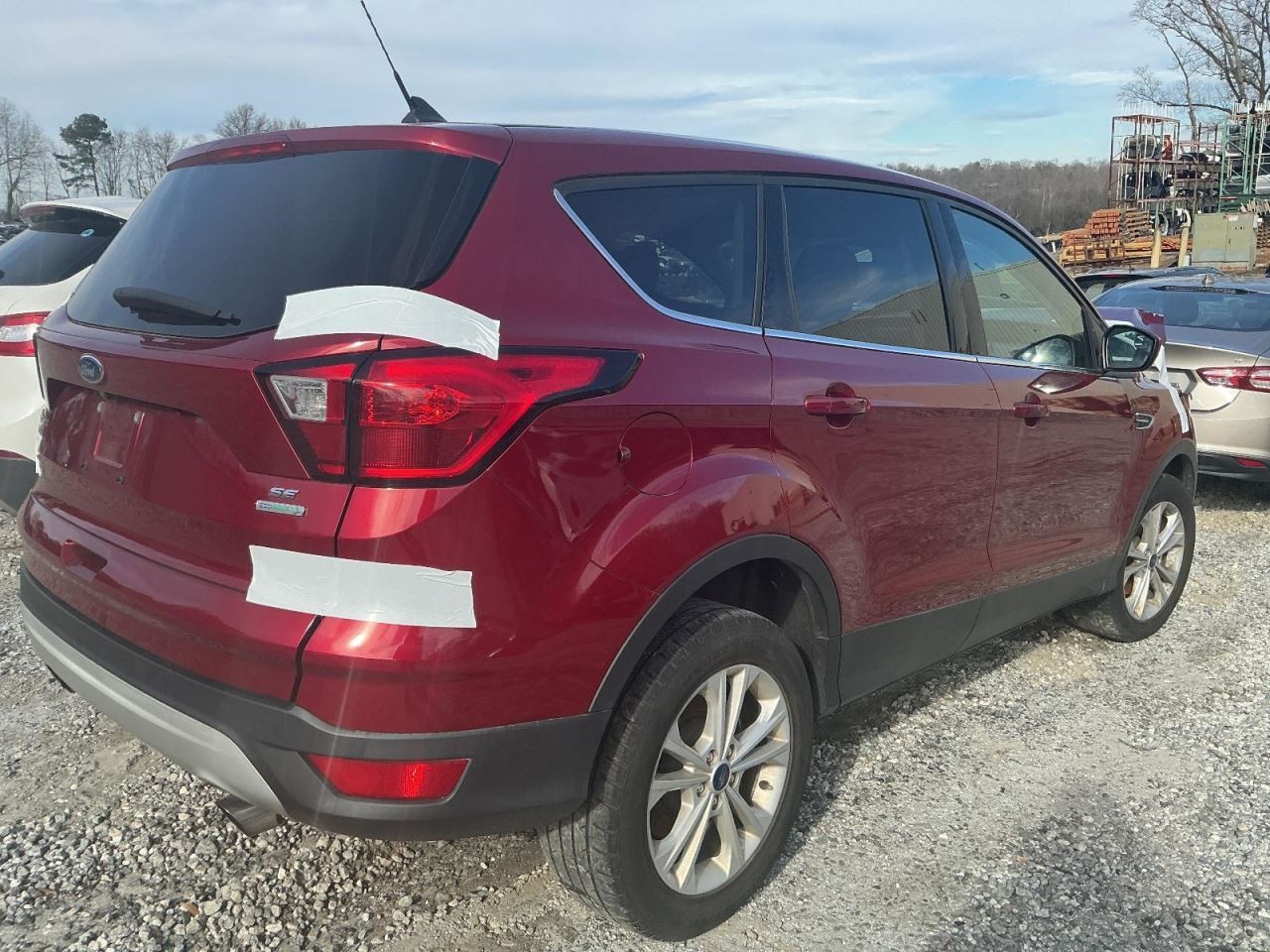 ESCAPE 2019 Glove Box 4924929