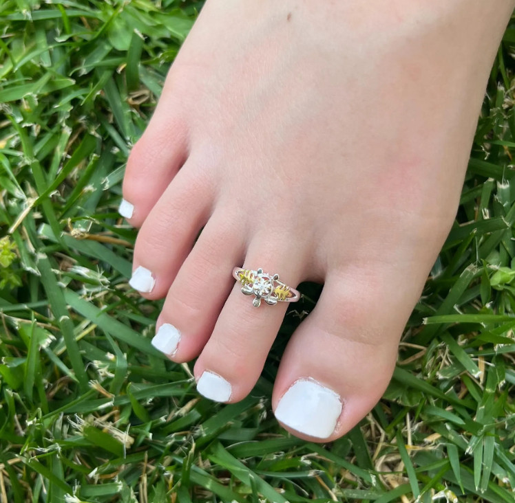 Hawaiian Gold Plated Sterling Silver Honu Turtle Toe Ring CZ Stone TR1285