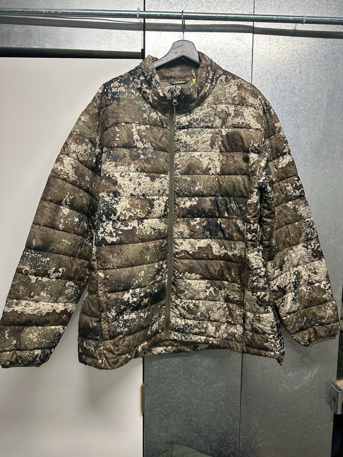 Cabelas Puffy Strata Camo Insulated Mens Hunting Jacket Sz XXL