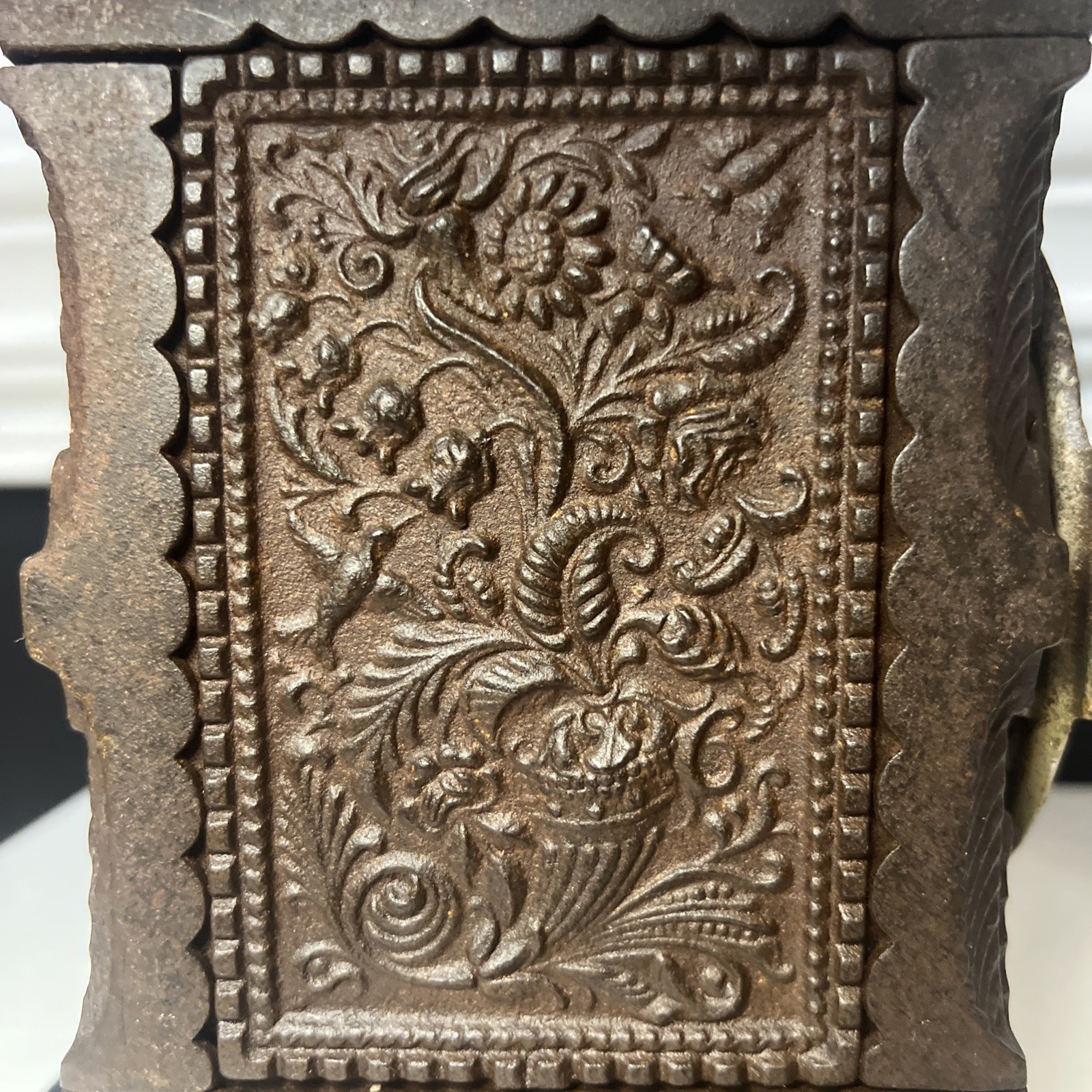 J&E Stevens August 17th, 1897 - Material, Cast Iron) (Burglar Proof Safe)not Key
