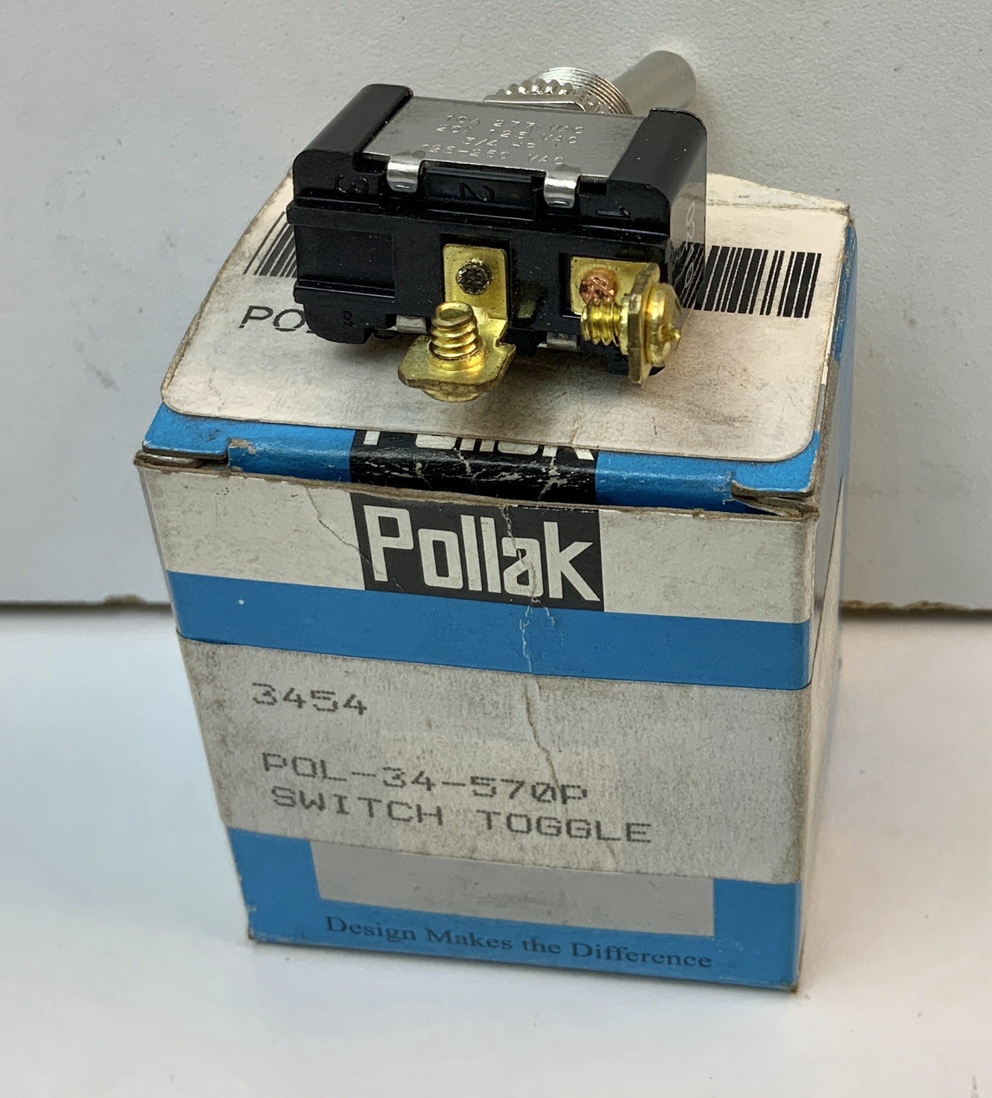 NEW! Pollak Toggle Switch P/N: POL-34-570P