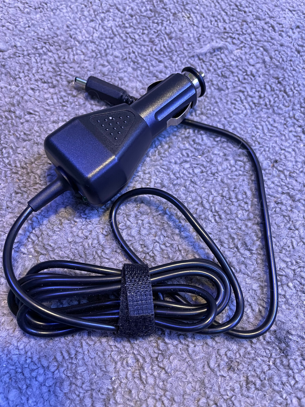 Minelab Explorer XS metaldetector car charger.
