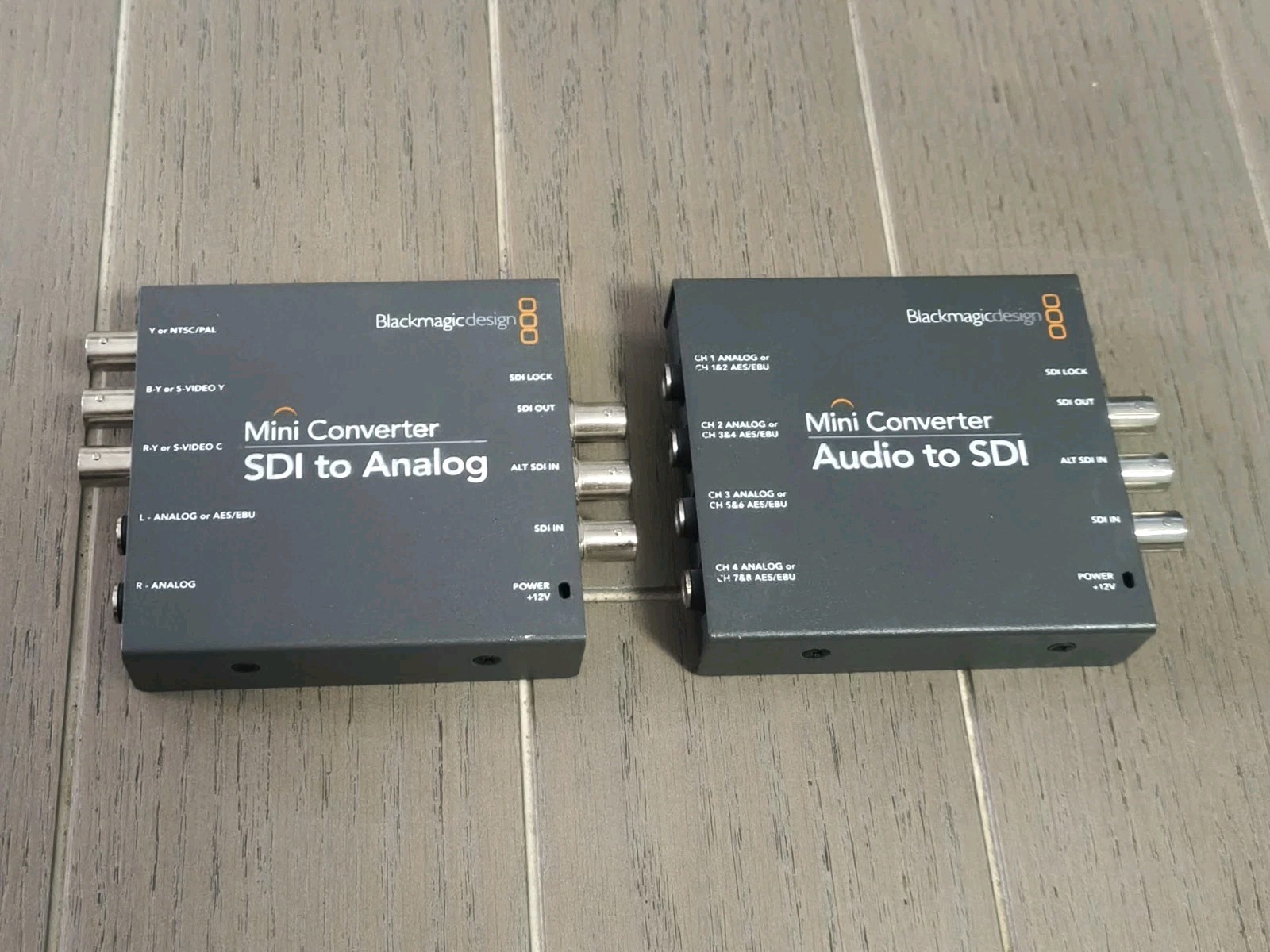 Lot 2x Blackmagic Design Mini Converter SDI To Analog And Audio To SDI