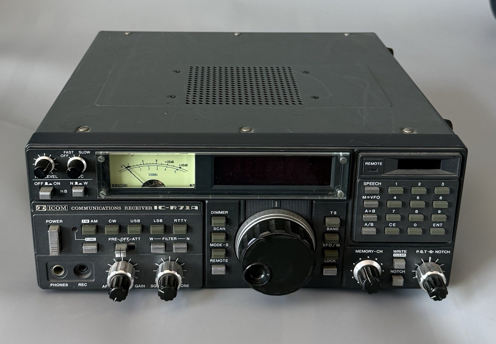 Parts/Repair Only — Power Tested — ICOM IC-R71A Communications Receiver