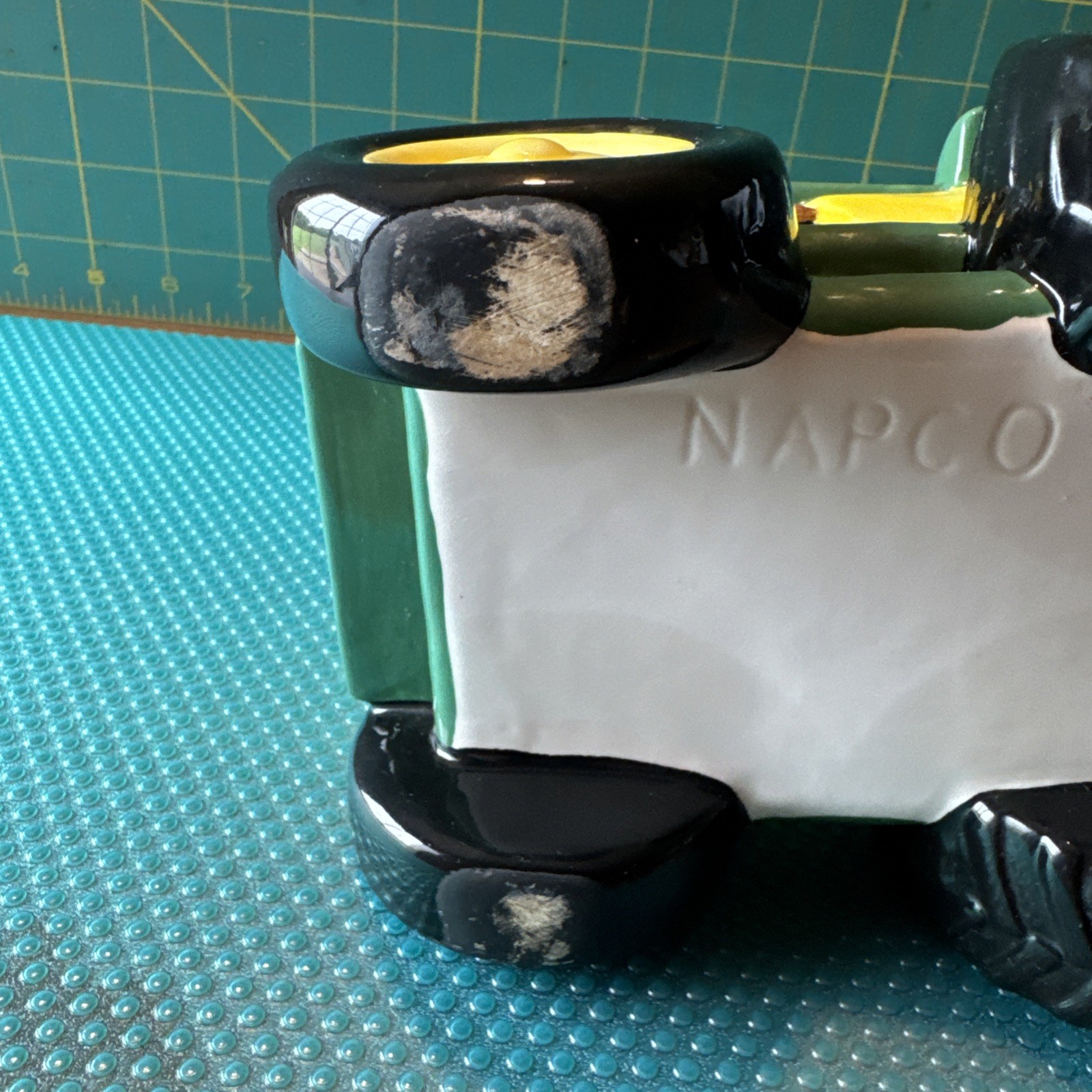 Napco *Tractor *Ceramic*Decorative Planter*Green /Yellow