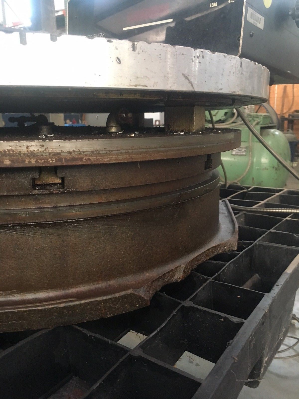 Troyke R-25 Rotary Table with Trak DRO