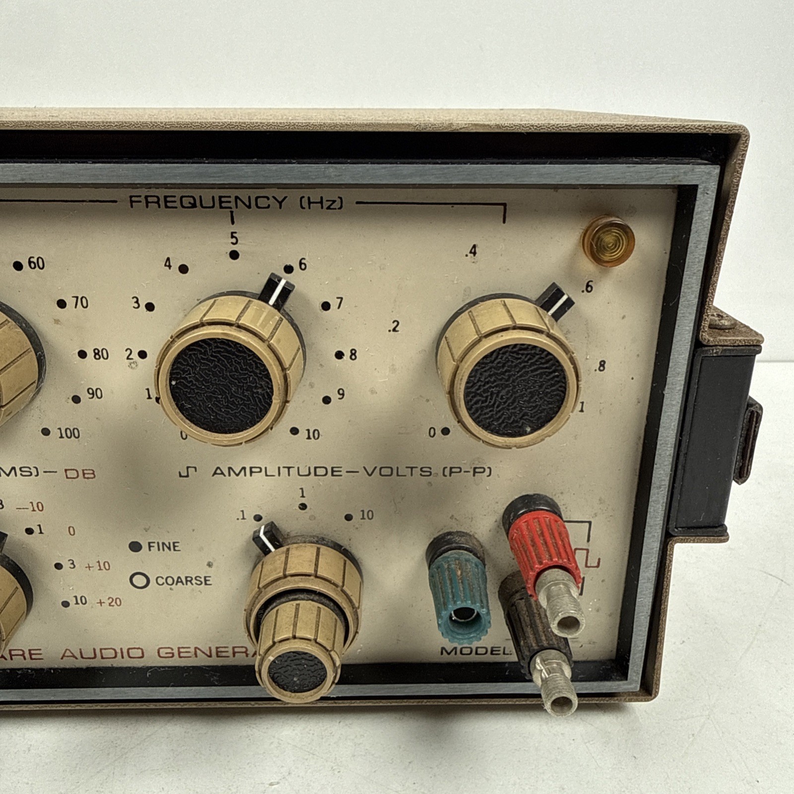 Vtg Heathkit Sine Square Audio Generator Model IG-18 Powers On Untested / Video