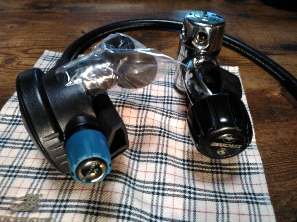 BEUCHAT VS-10 ADJUSTABLE / 941372 SCUBA DIVING REGULATOR.