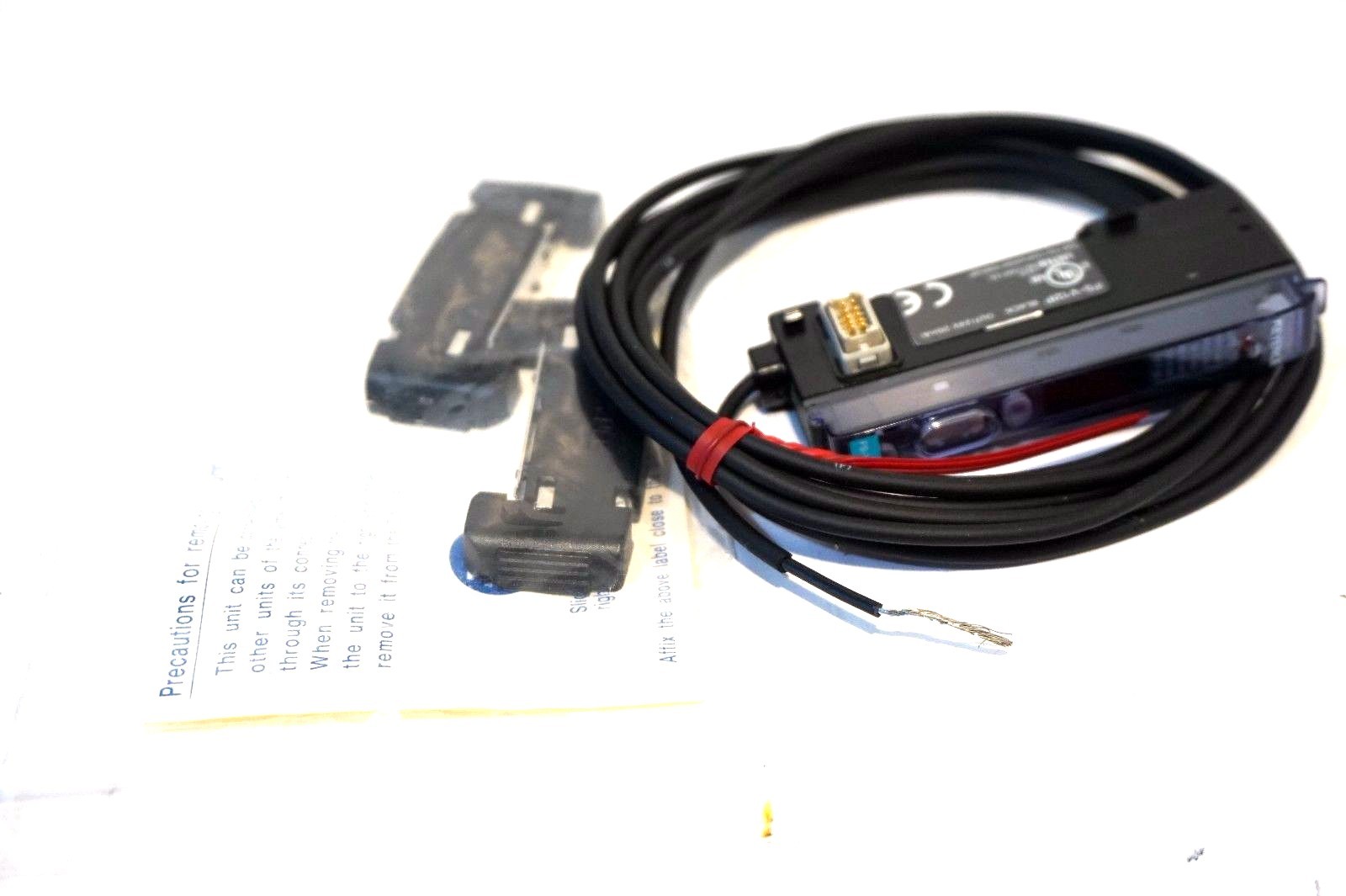 NEW KEYENCE FS-V12P FIBER OPTIC AMPLIFIER FSV12P