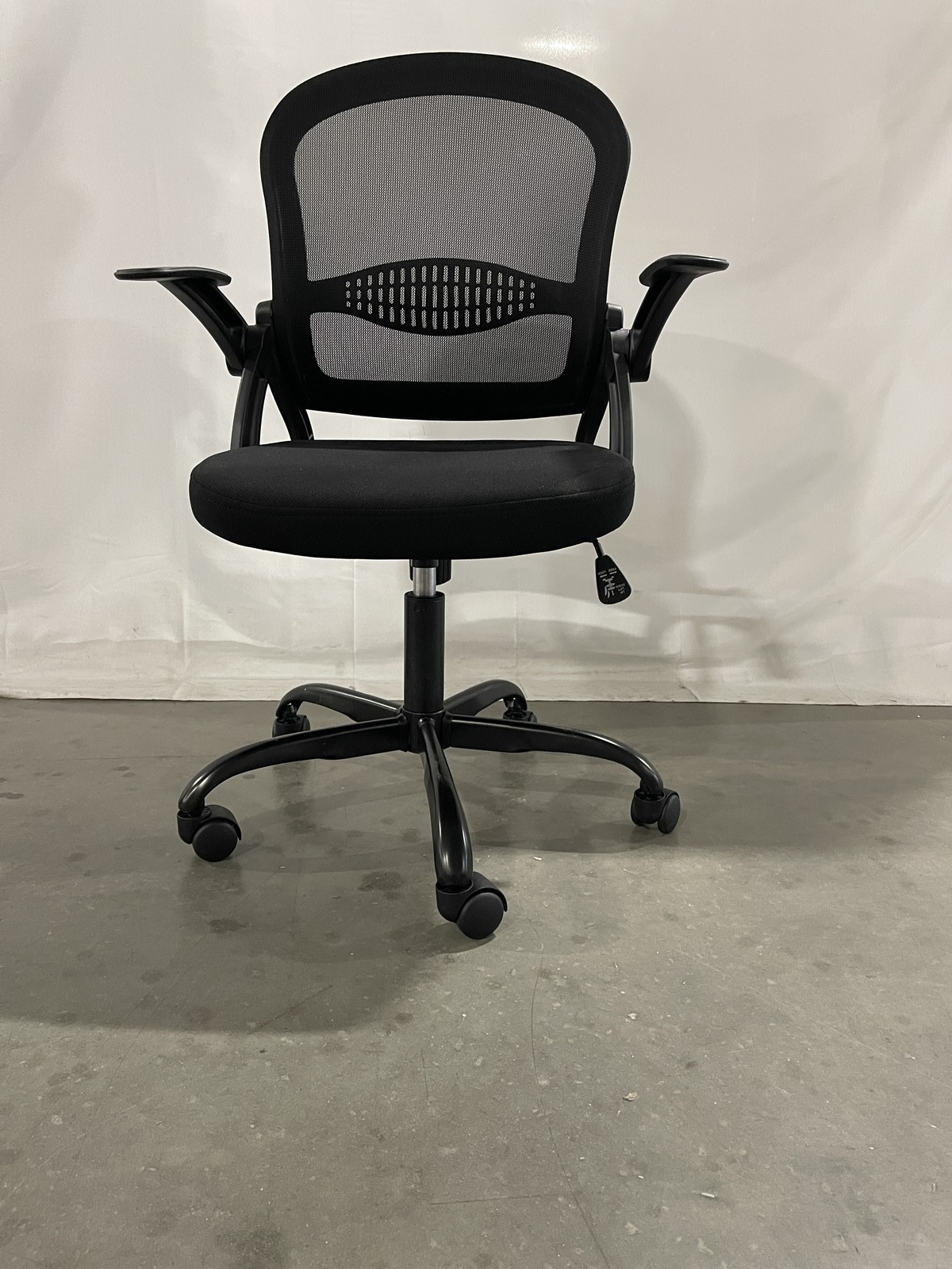 SYTAS BLACK OFFICE CHAIR SBGY005