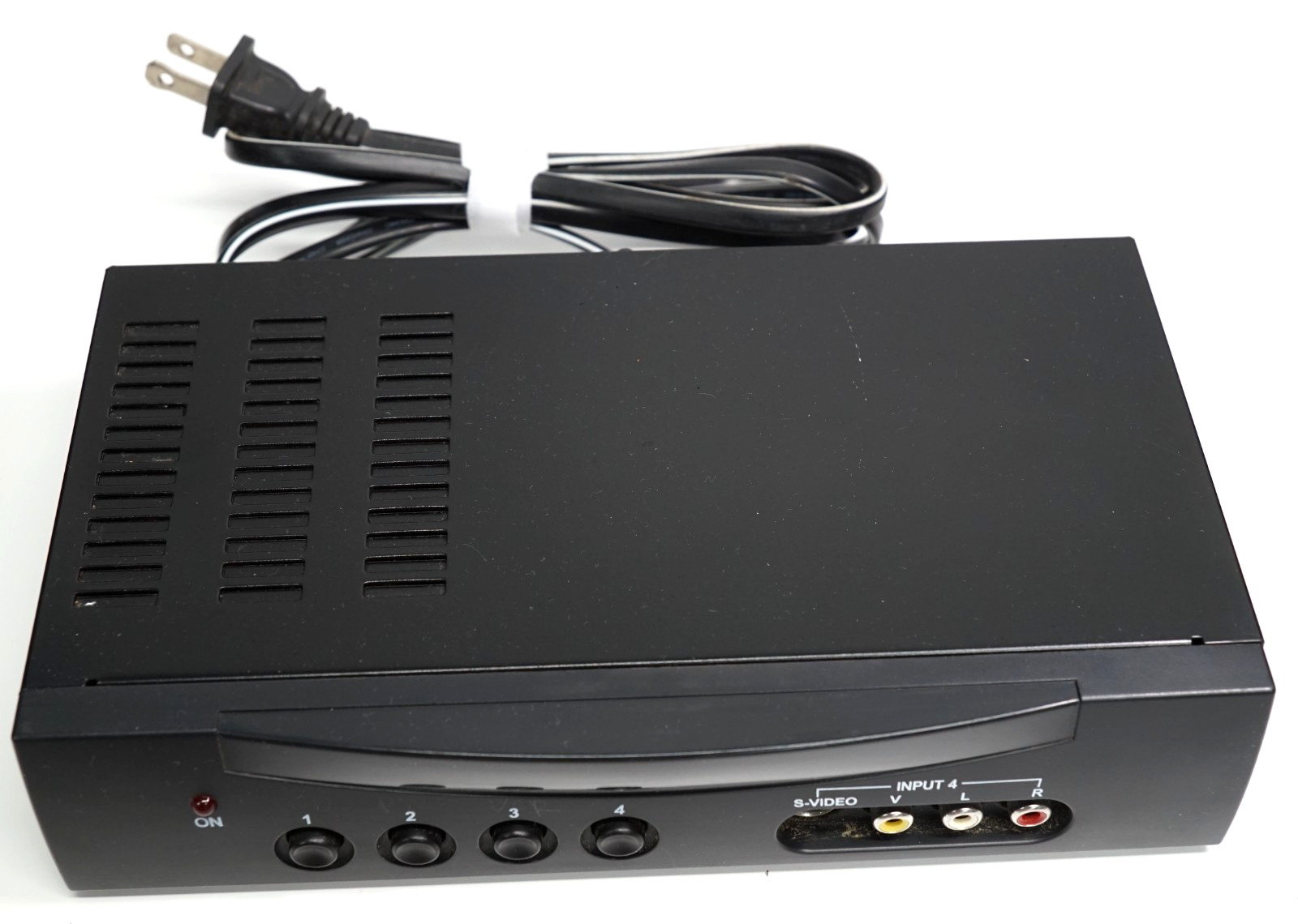 Philips Magnavox PM61151 4 Port Video Source Selector with RF Modulator