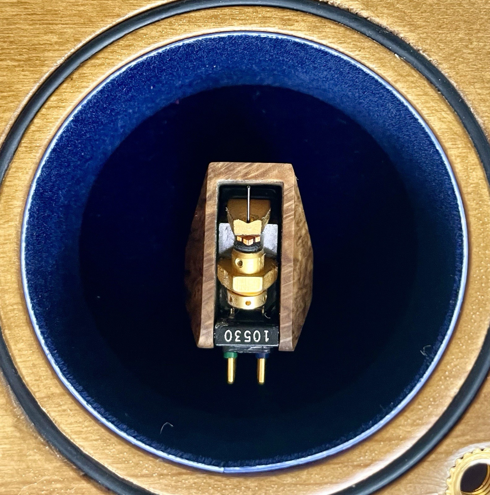 Cardas Myrtle Heart Ruby (Benz Micro Ruby) MC Cartridge, Line-contact on Boron