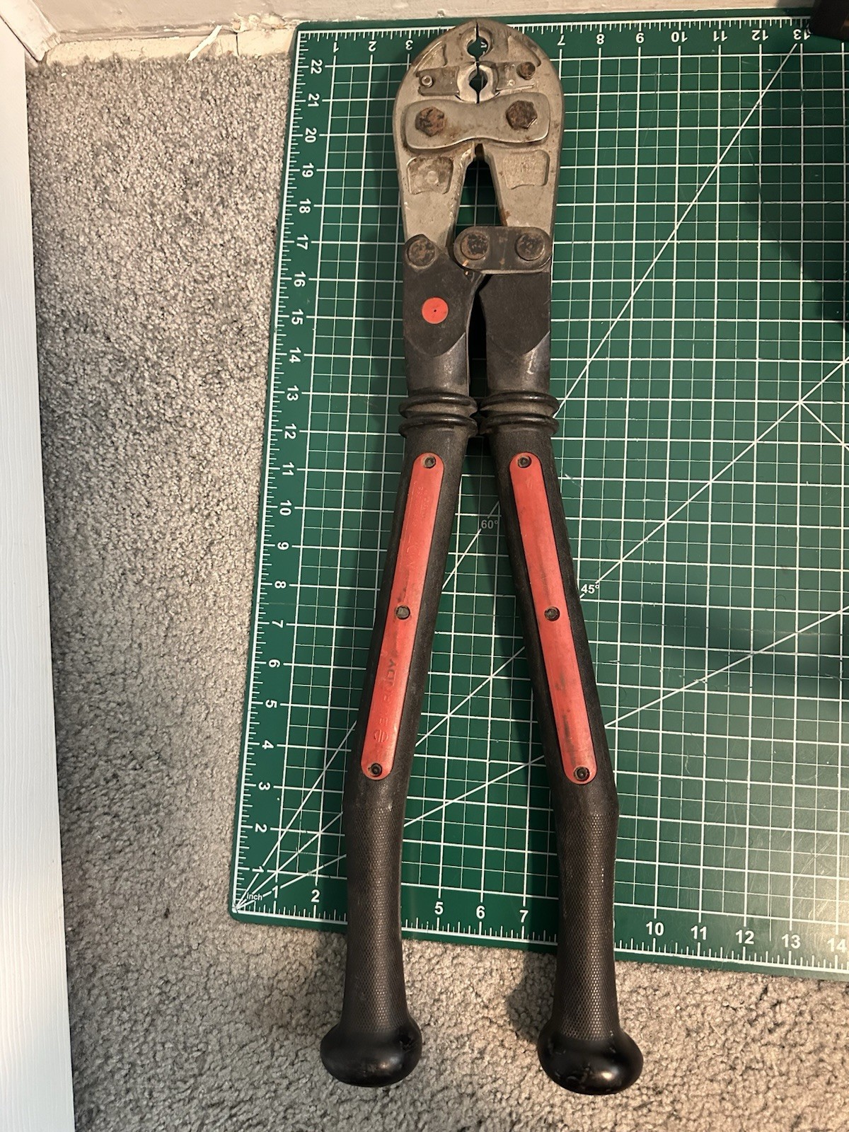 BURNDY MD7 Posi-Press Hytool crimper