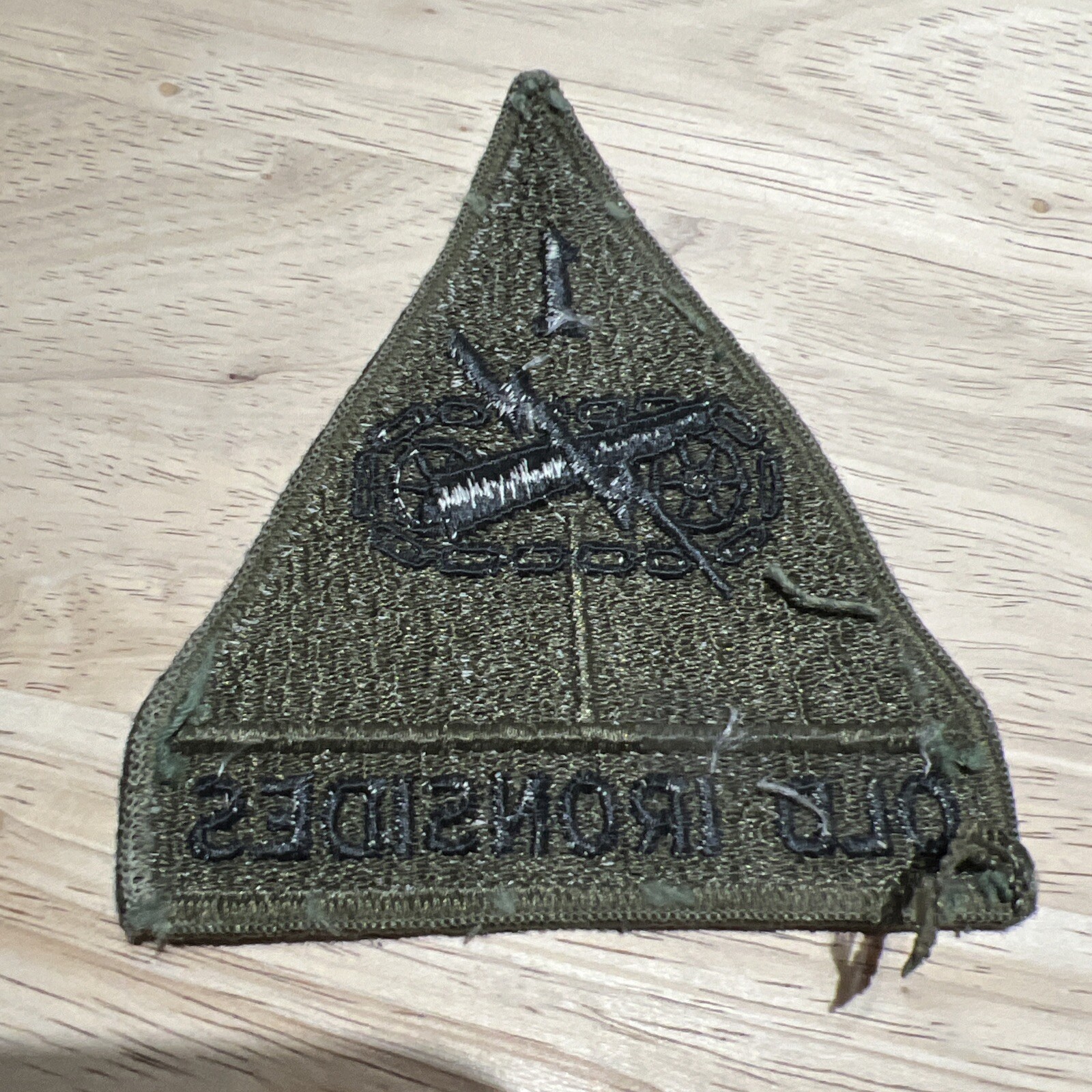 Vintage US Army Old Ironsides #1 First Armored Edition Triangle Patch