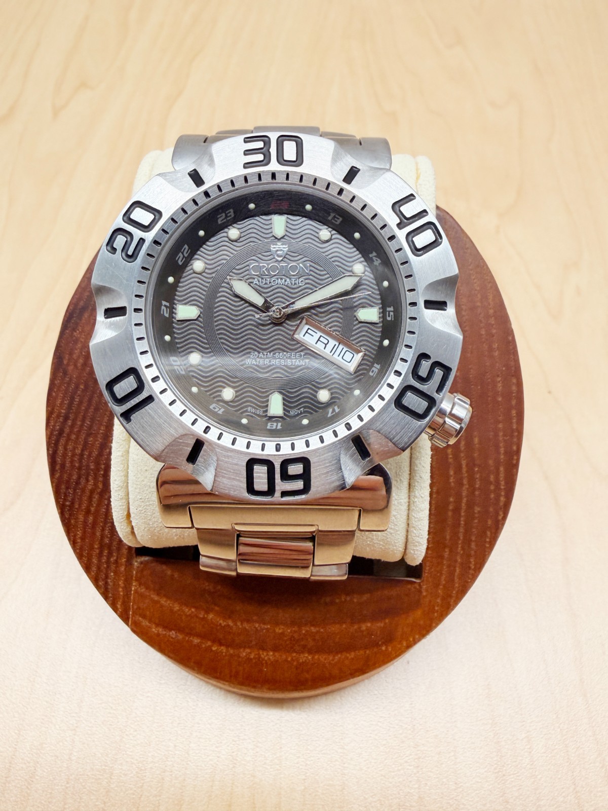 Croton Grey Vortex Pineapple SW200 Automatic Movement Dive Watch